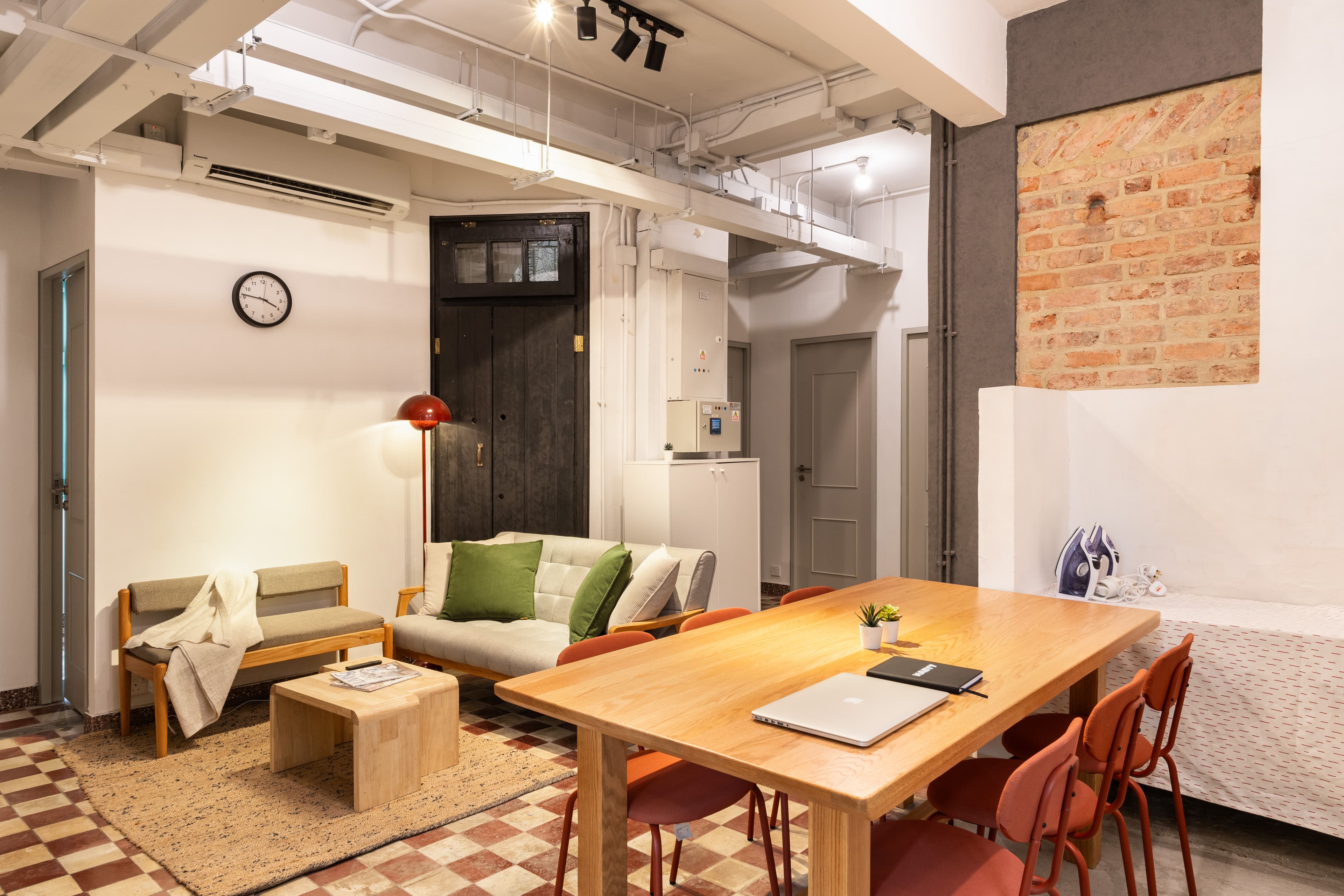 Marketing picture of unit HK-01-057-004-001