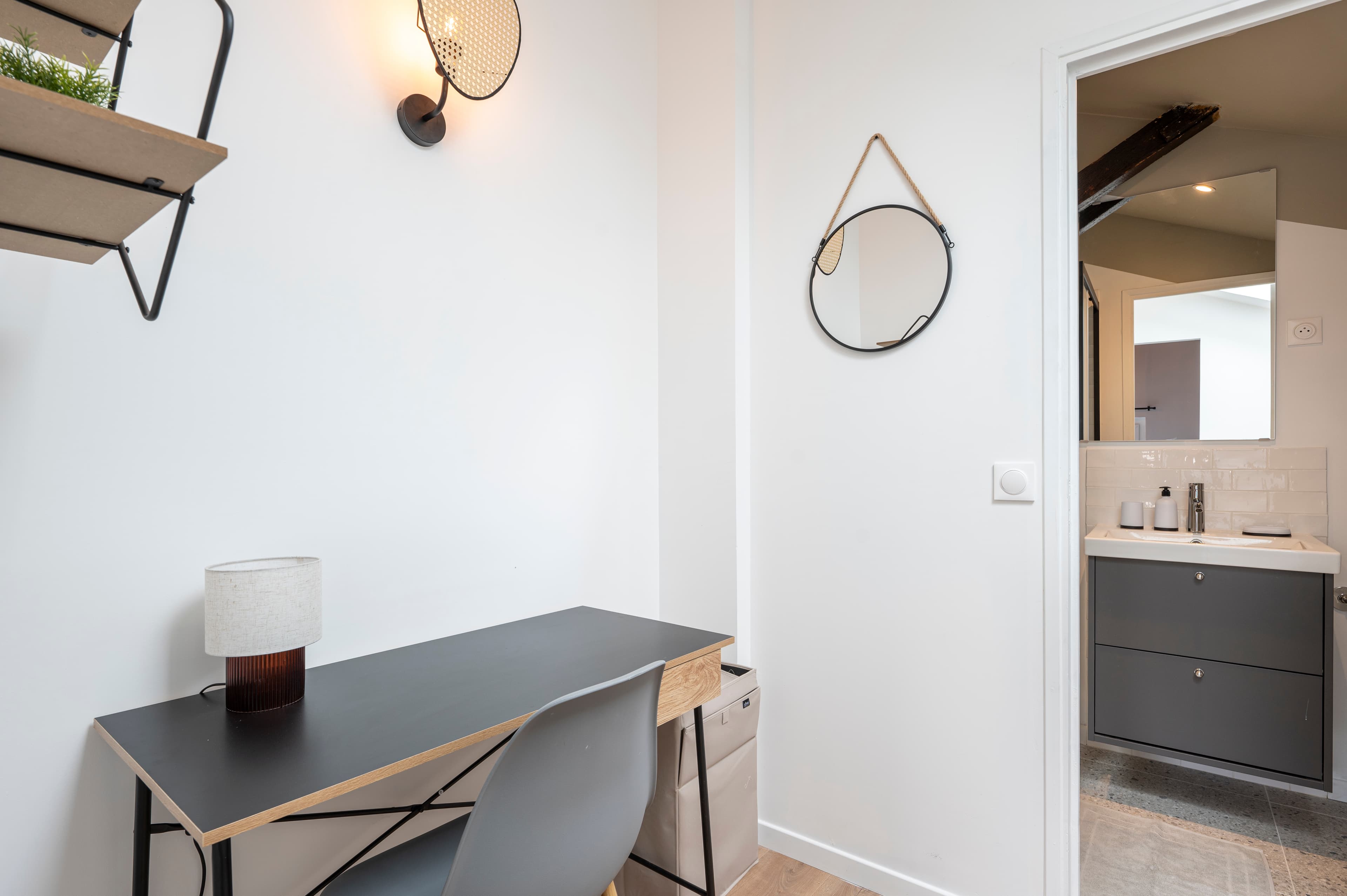 Marketing picture of unit FR-18-011-001-013