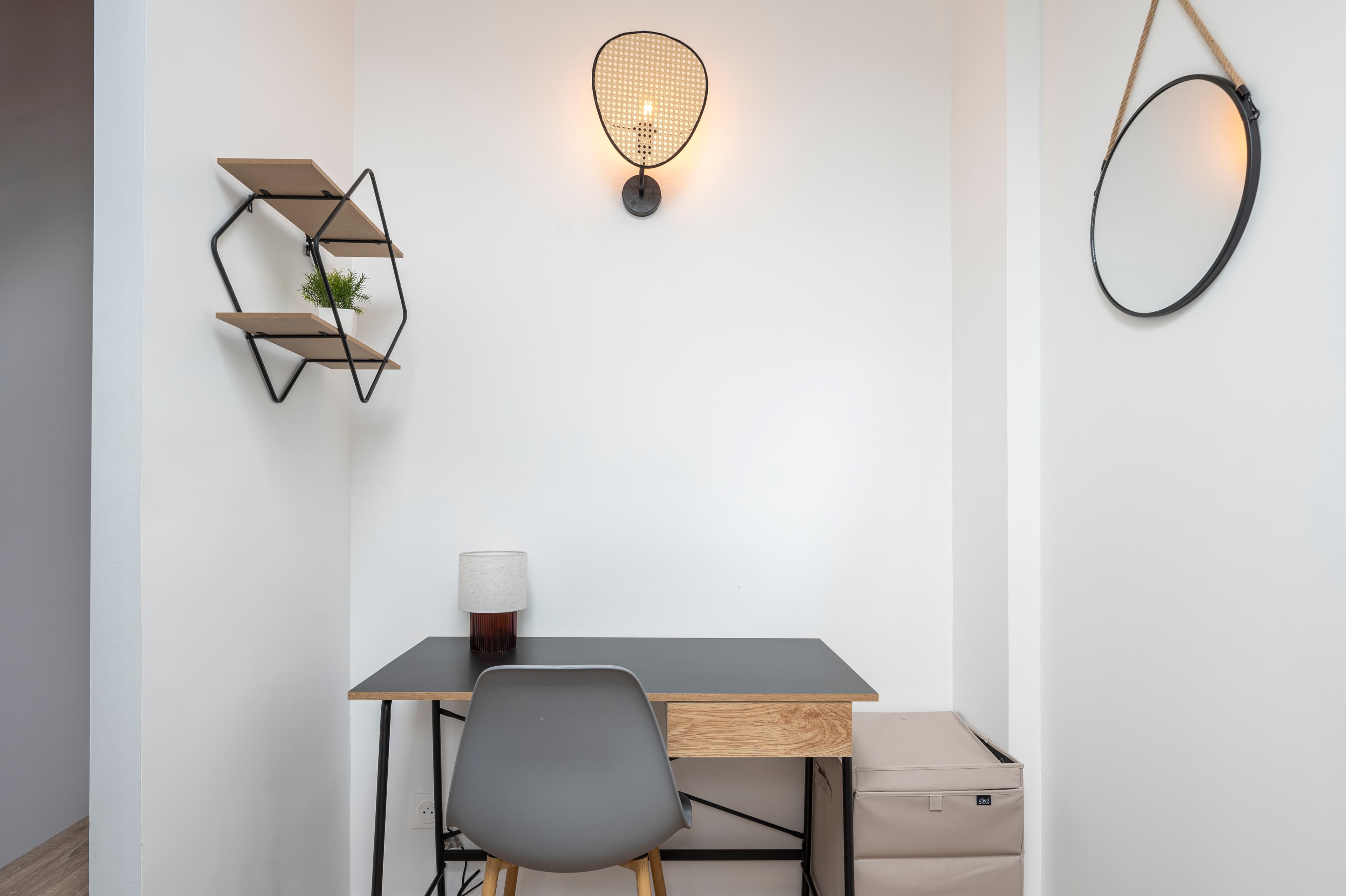 Marketing picture of unit FR-18-011-001-013