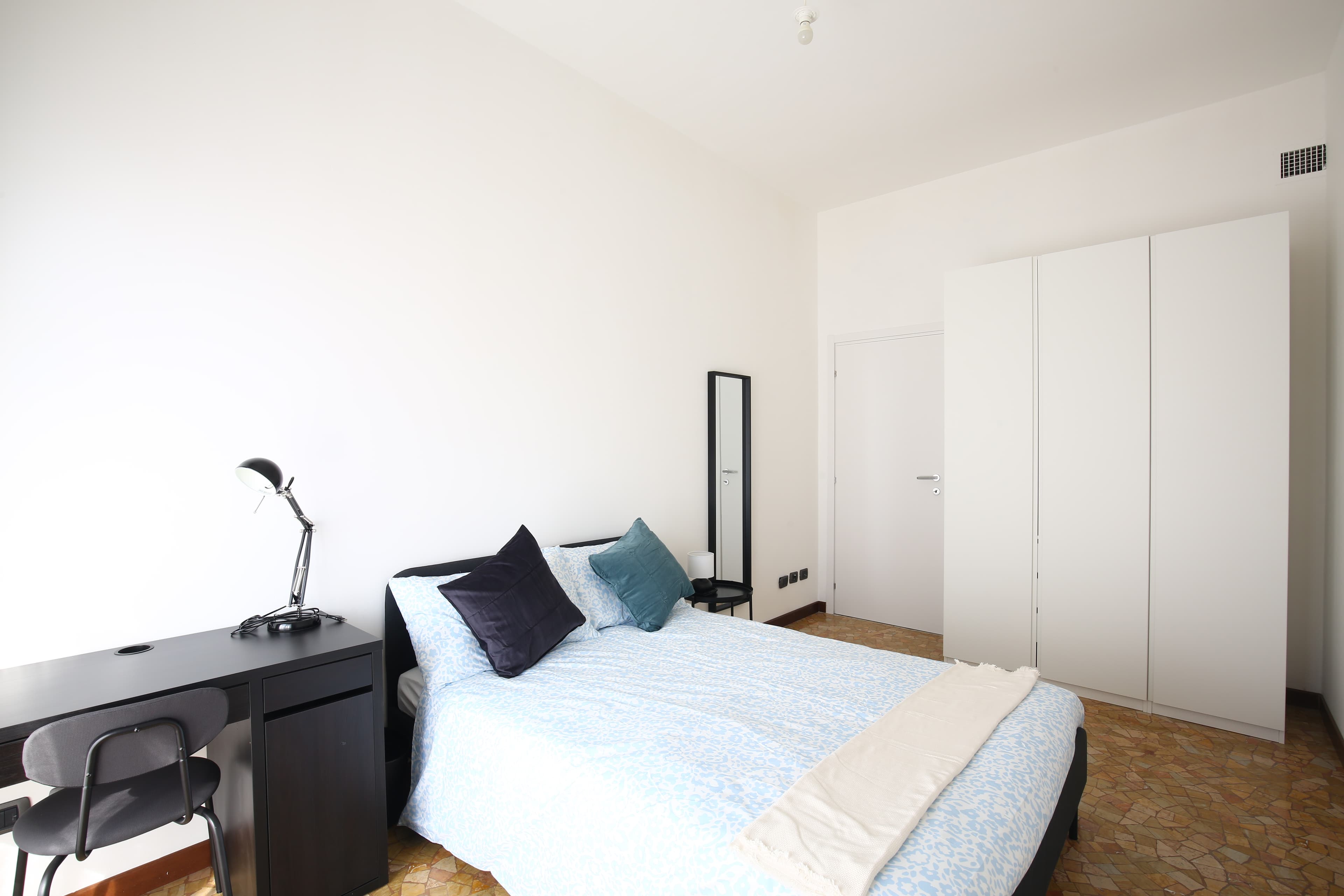 Picture of unit IT-14-070-002-03H