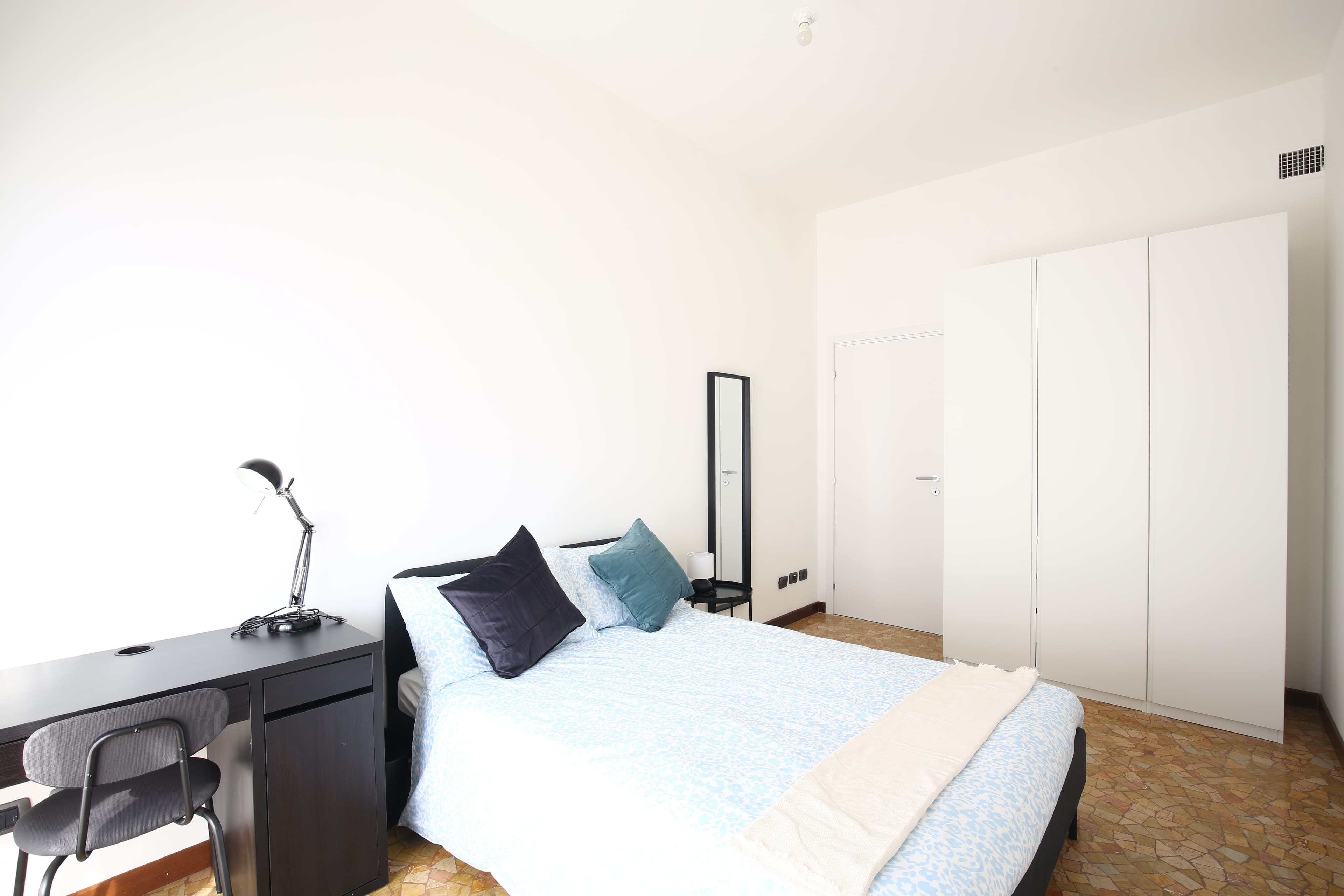 Picture of unit IT-14-070-002-03H