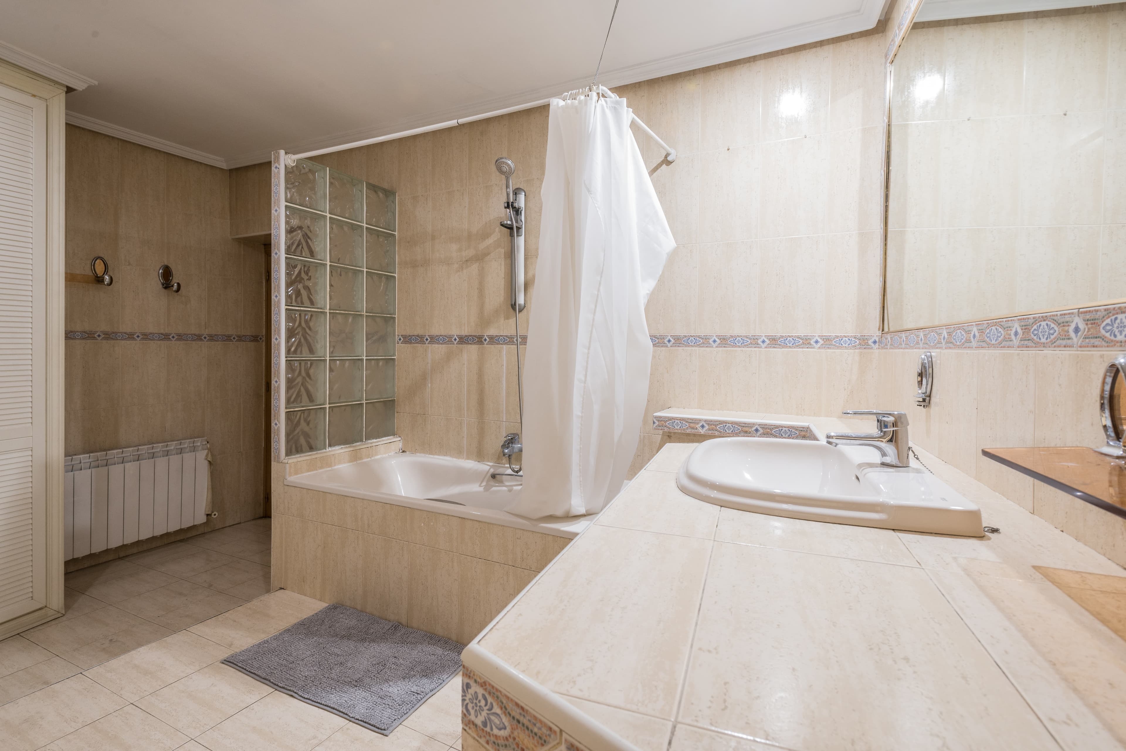 Image of the room