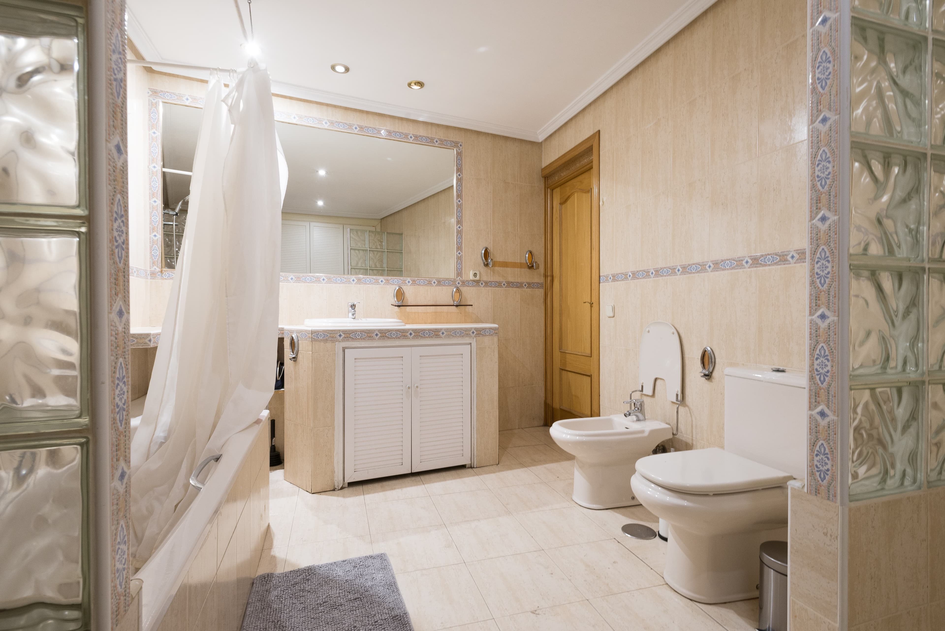 Image of the room