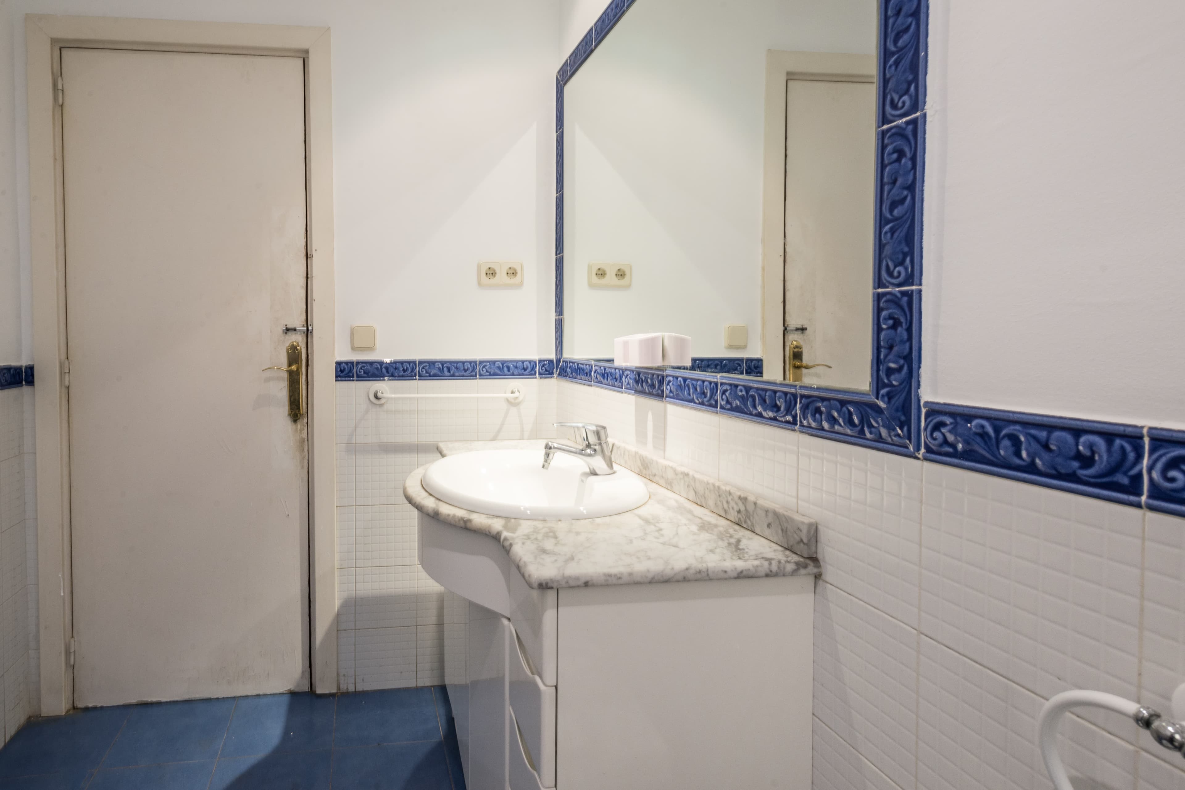 Image of the room