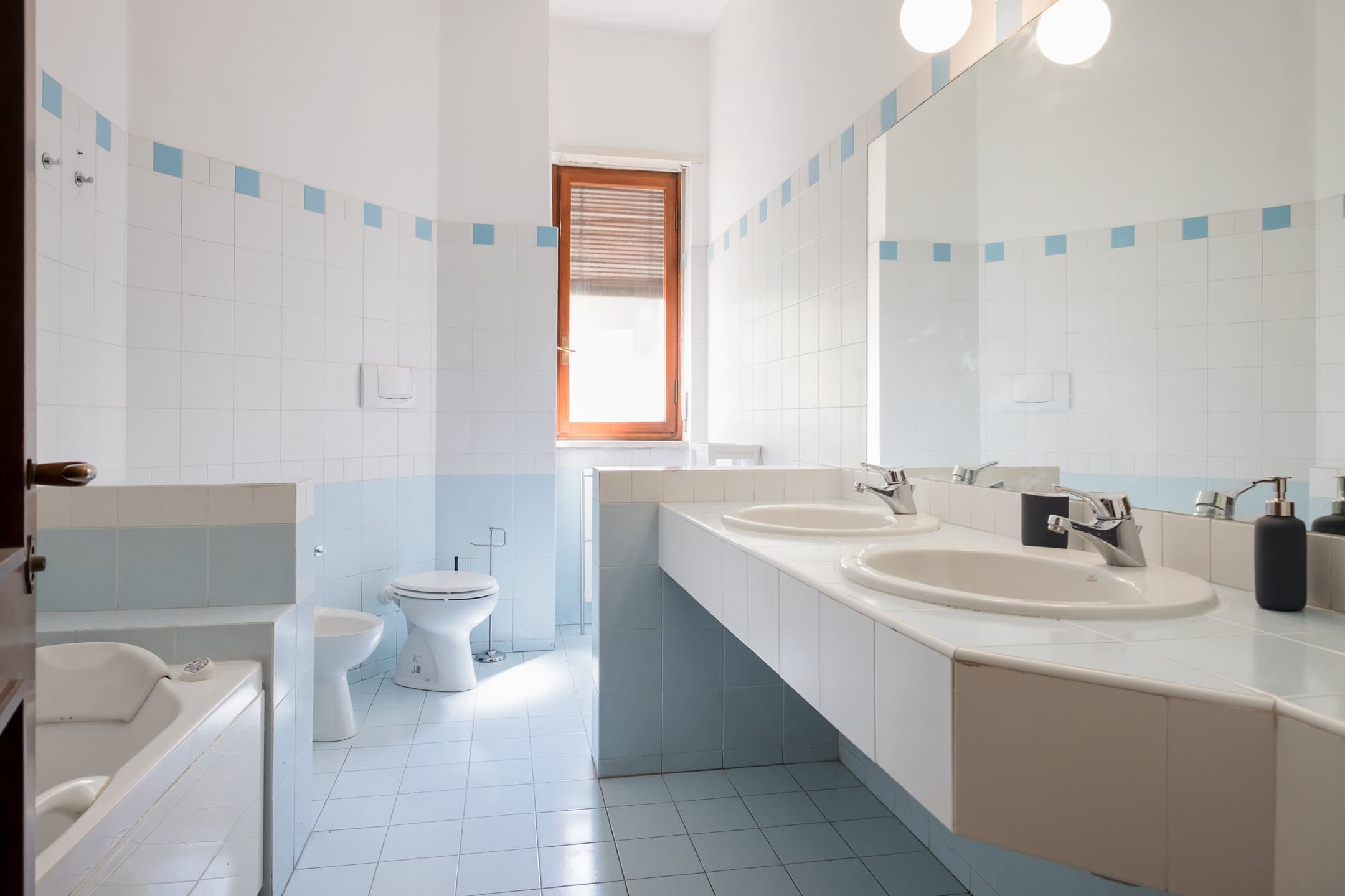 Image of the room