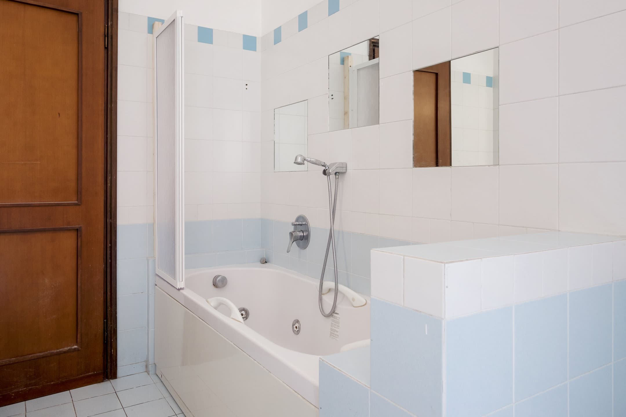 Image of the room