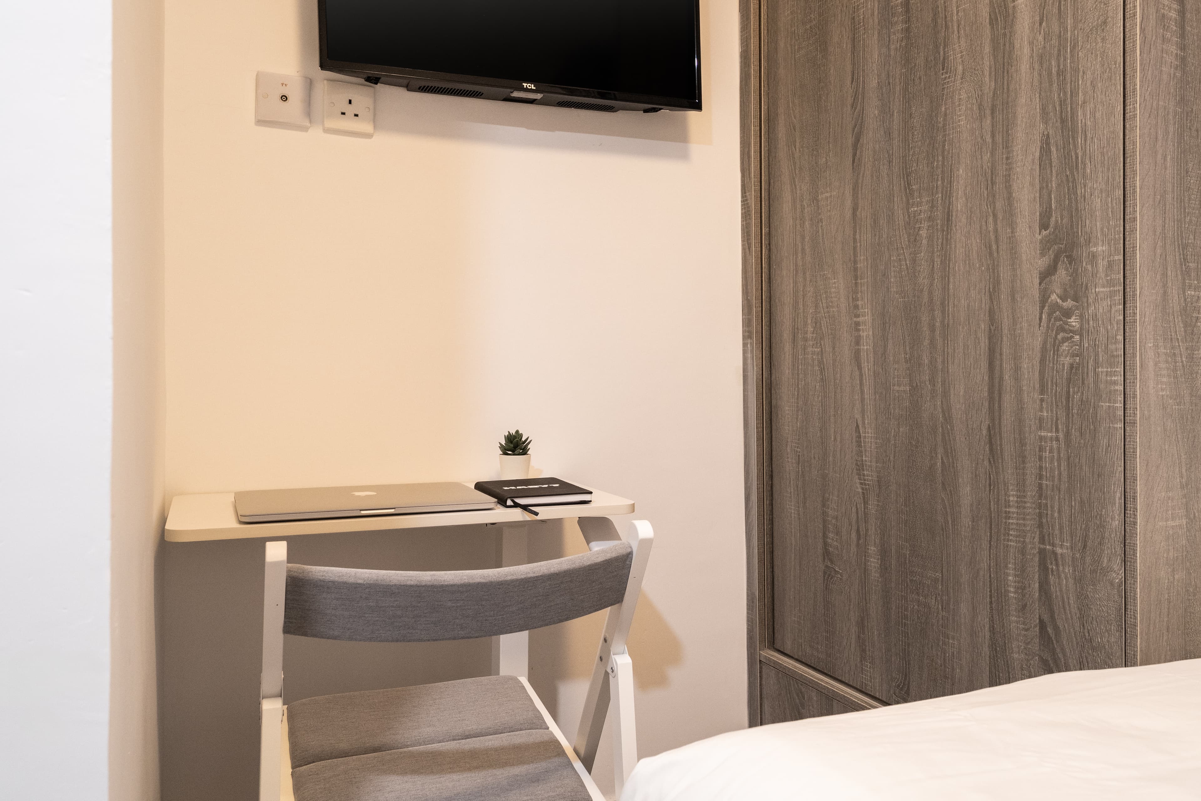 Picture of unit HK-01-067-018-01