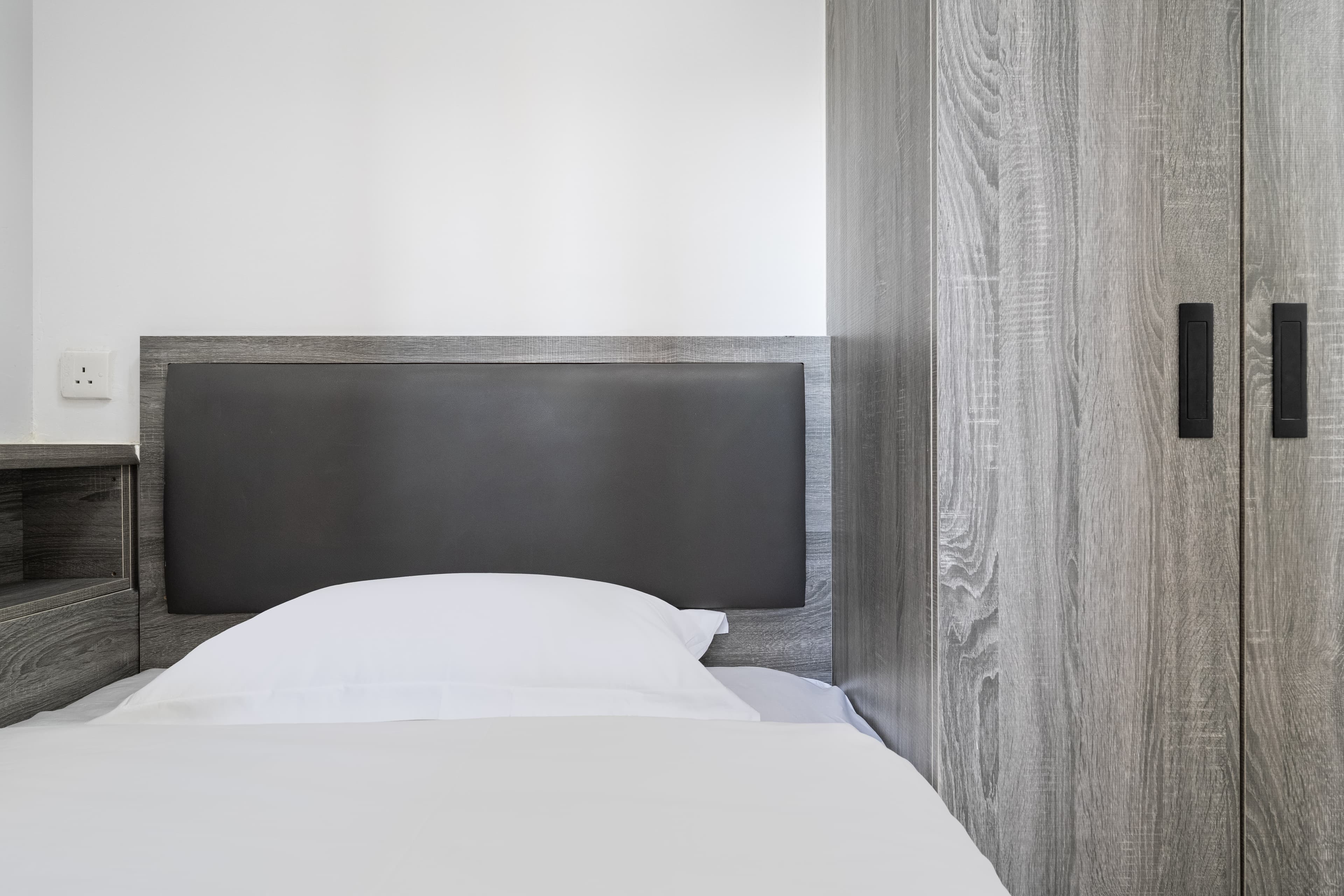 Marketing picture of unit HK-01-067-024-01