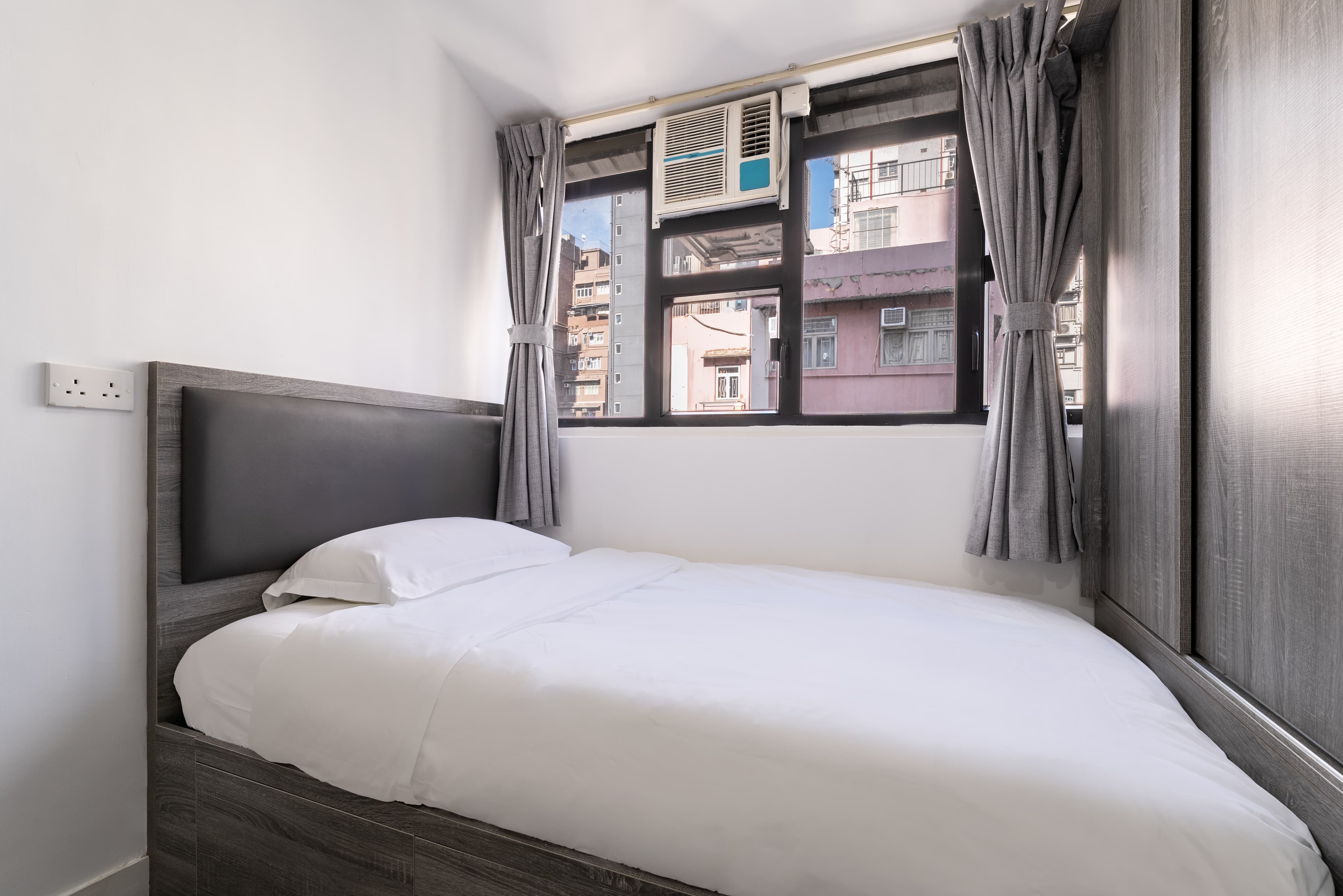 Marketing picture of unit HK-01-067-049-01