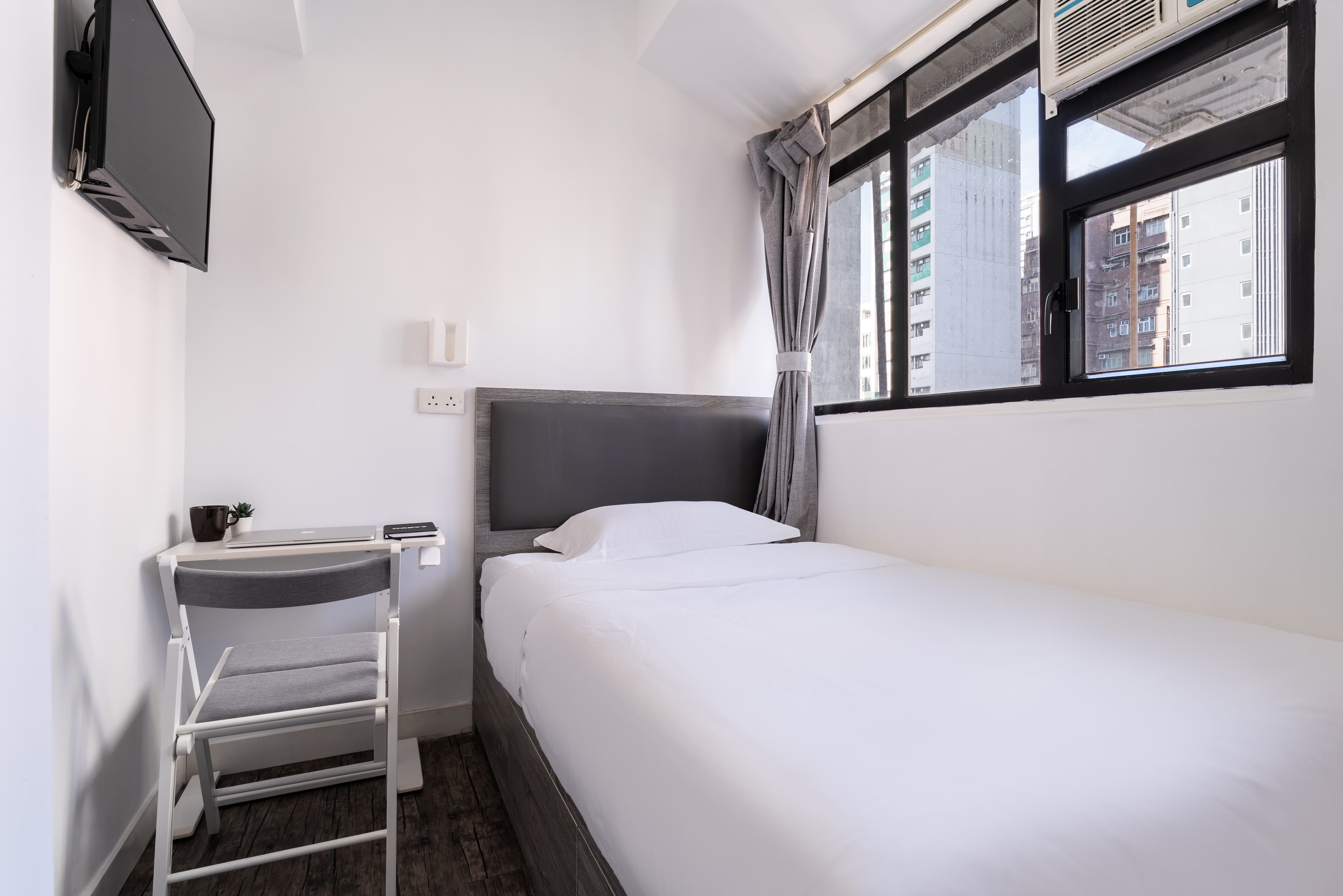 Marketing picture of unit HK-01-067-075-01