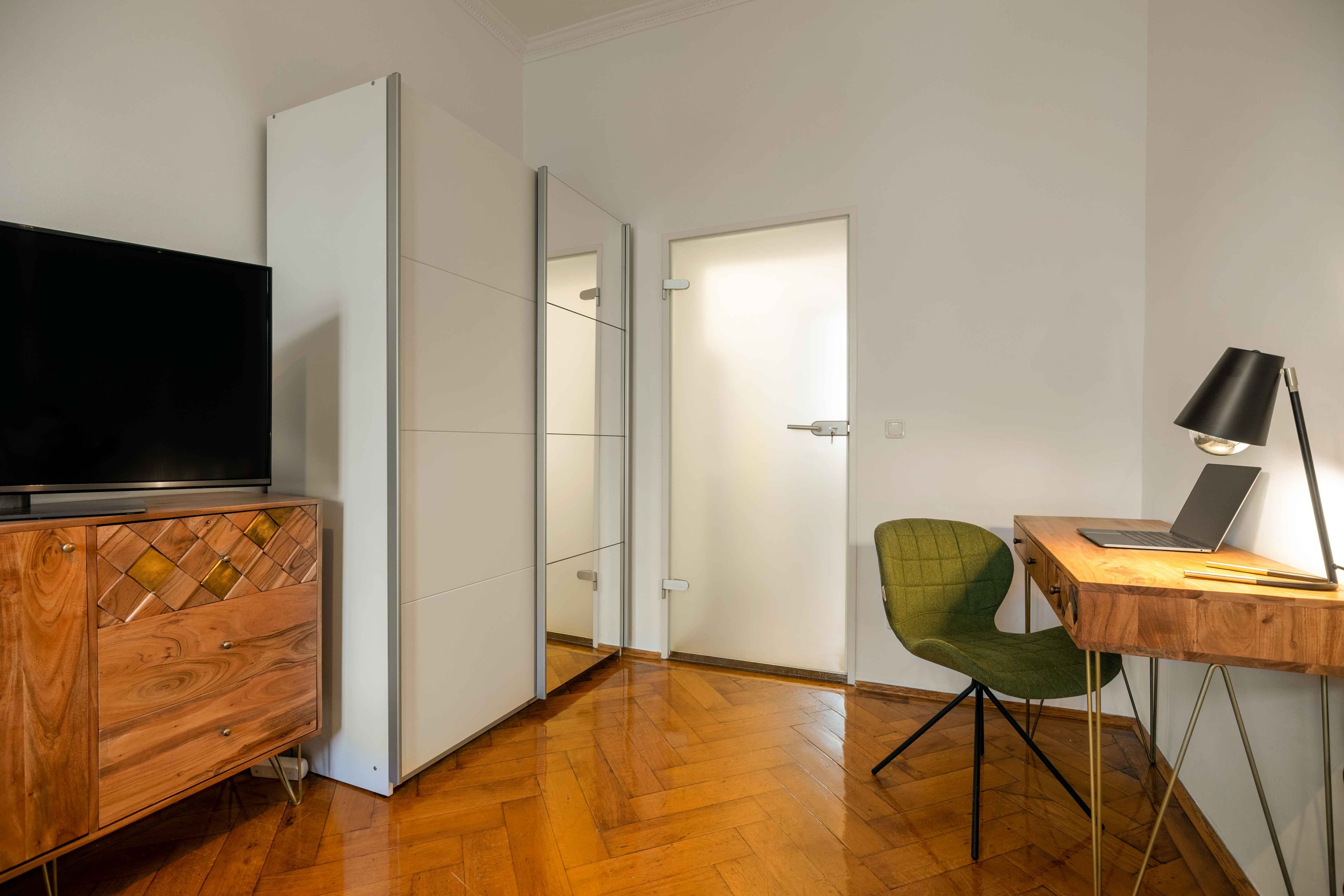 Picture of unit DE-02-003-001-02HF