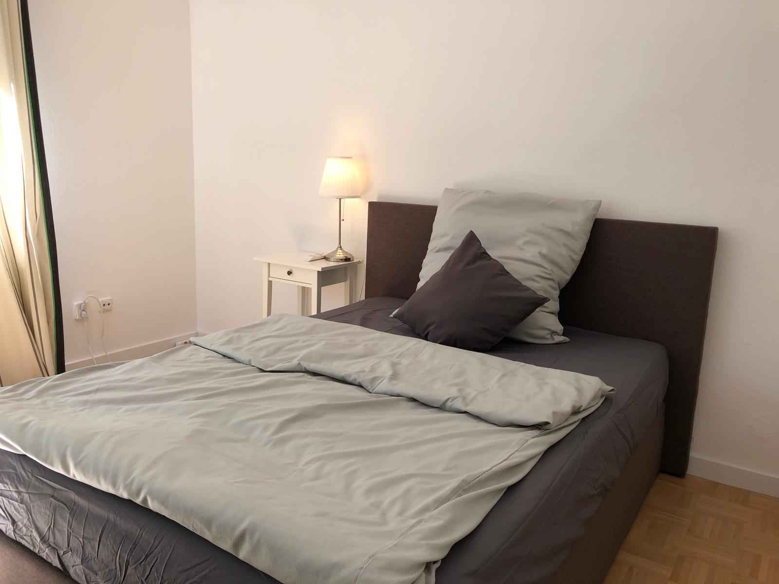 Picture of unit DE-04-014-001-02HF