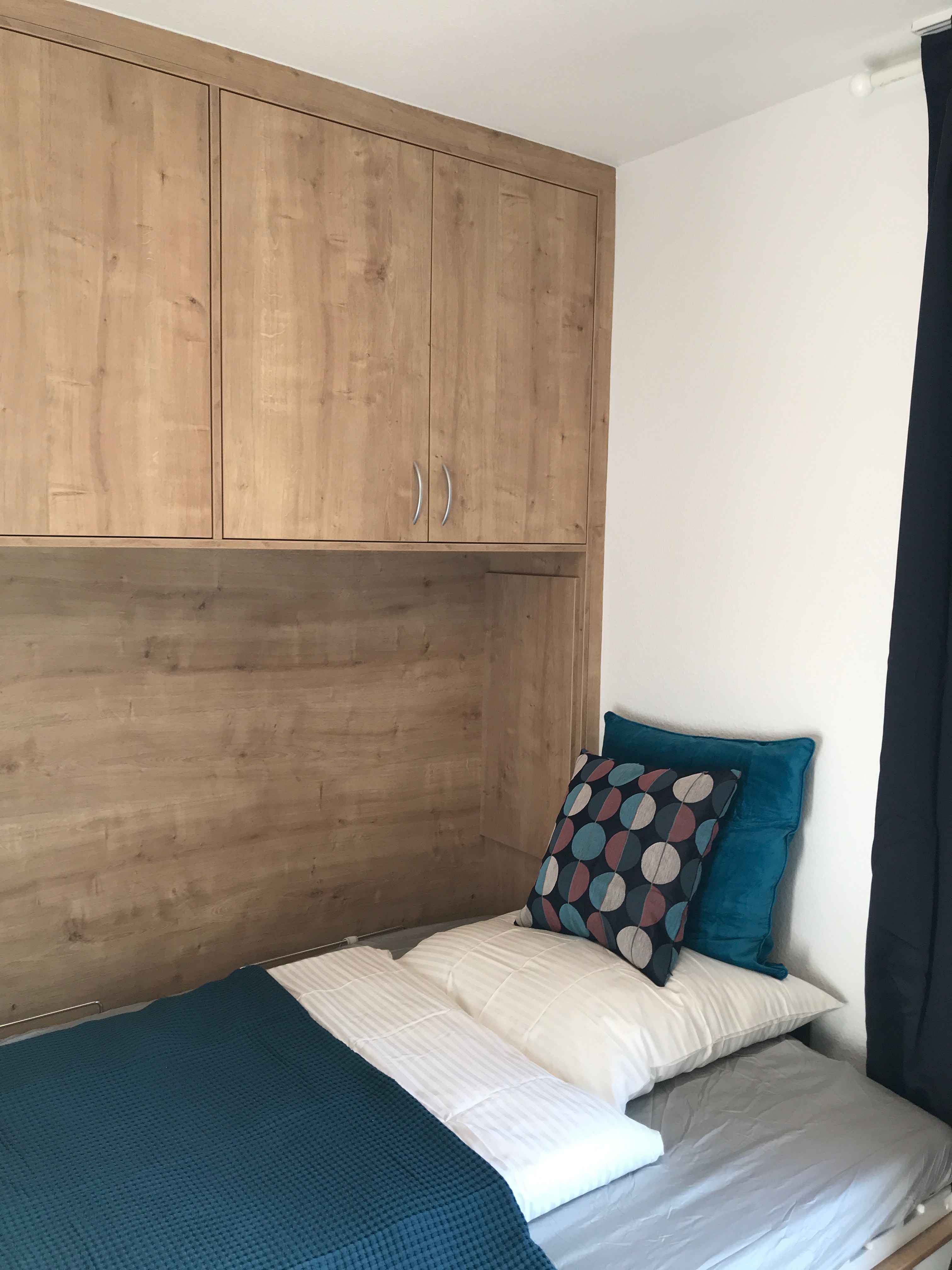 Picture of unit DE-09-018-006-03HF