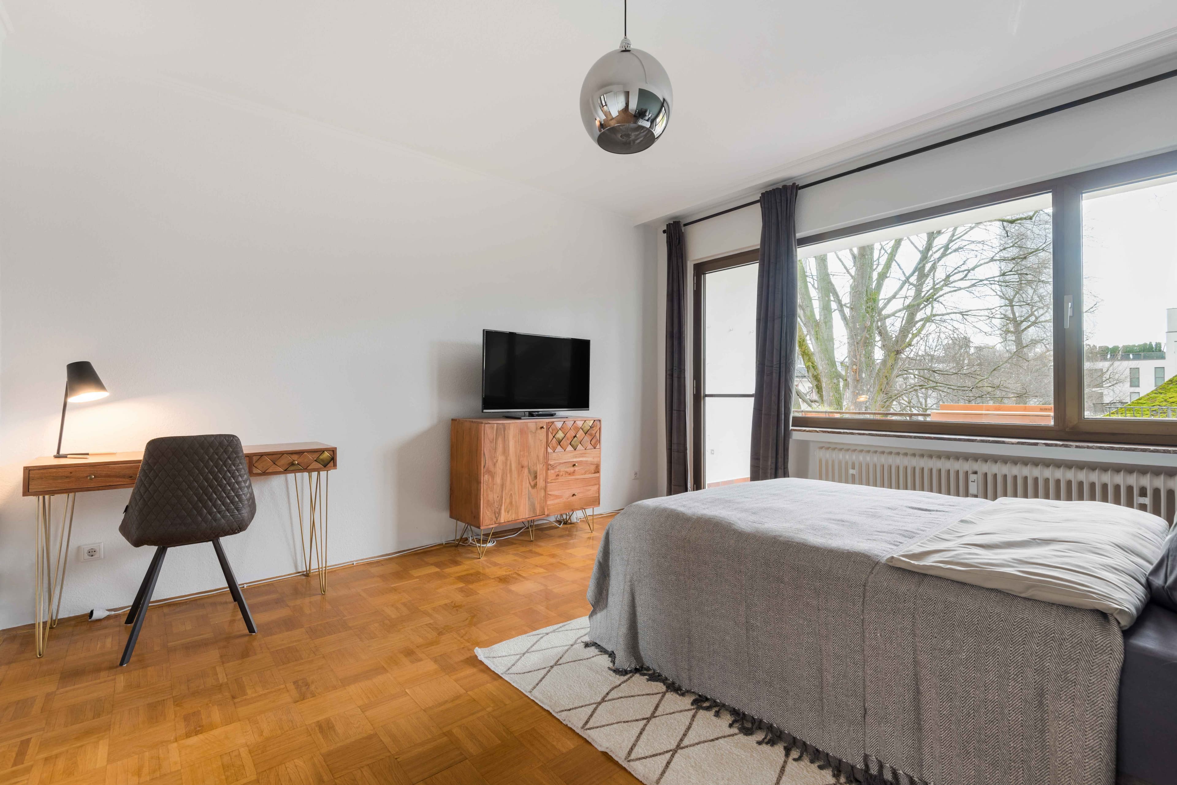 Picture of unit DE-04-024-002-02HF