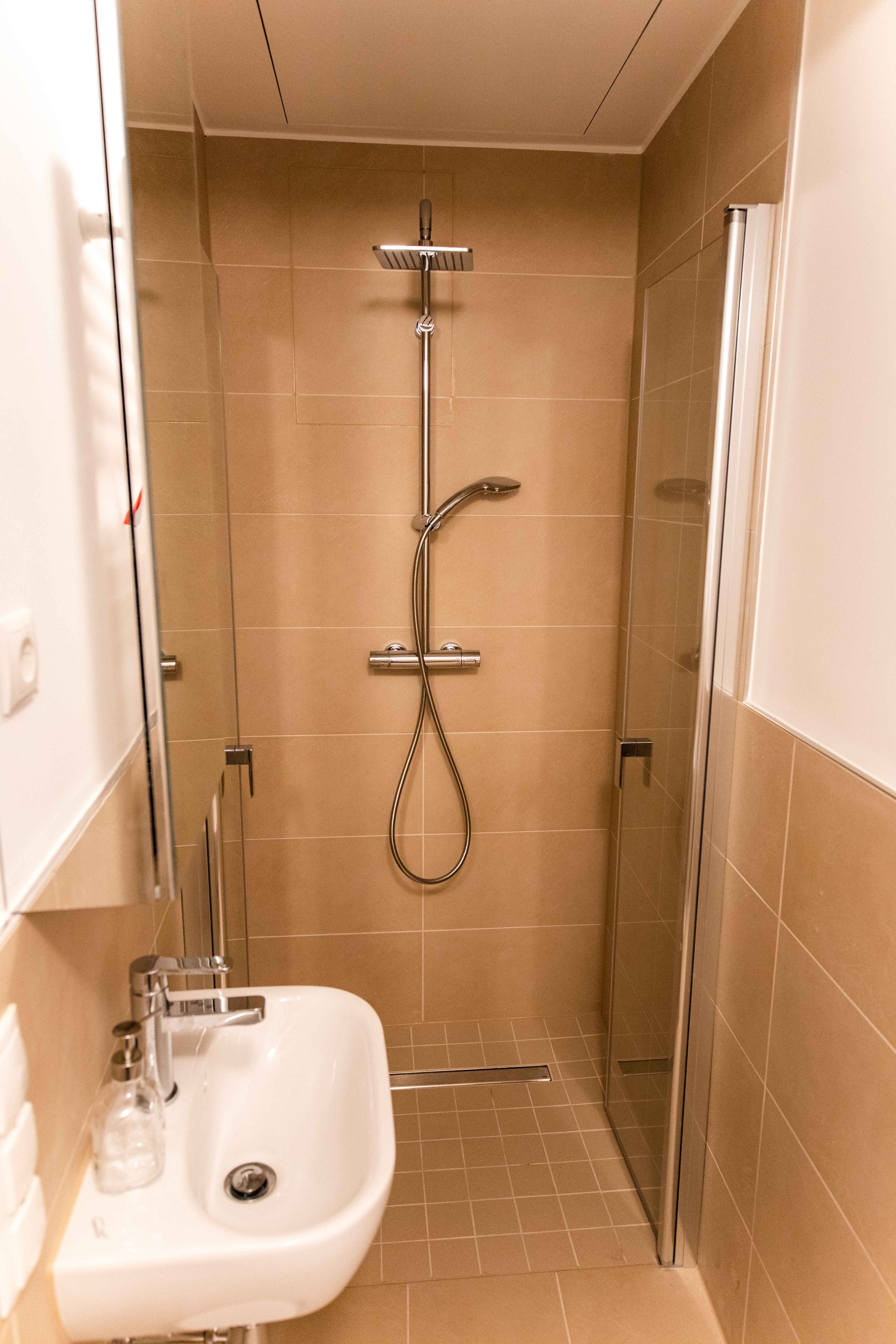 Picture of unit DE-04-004-001-05HF