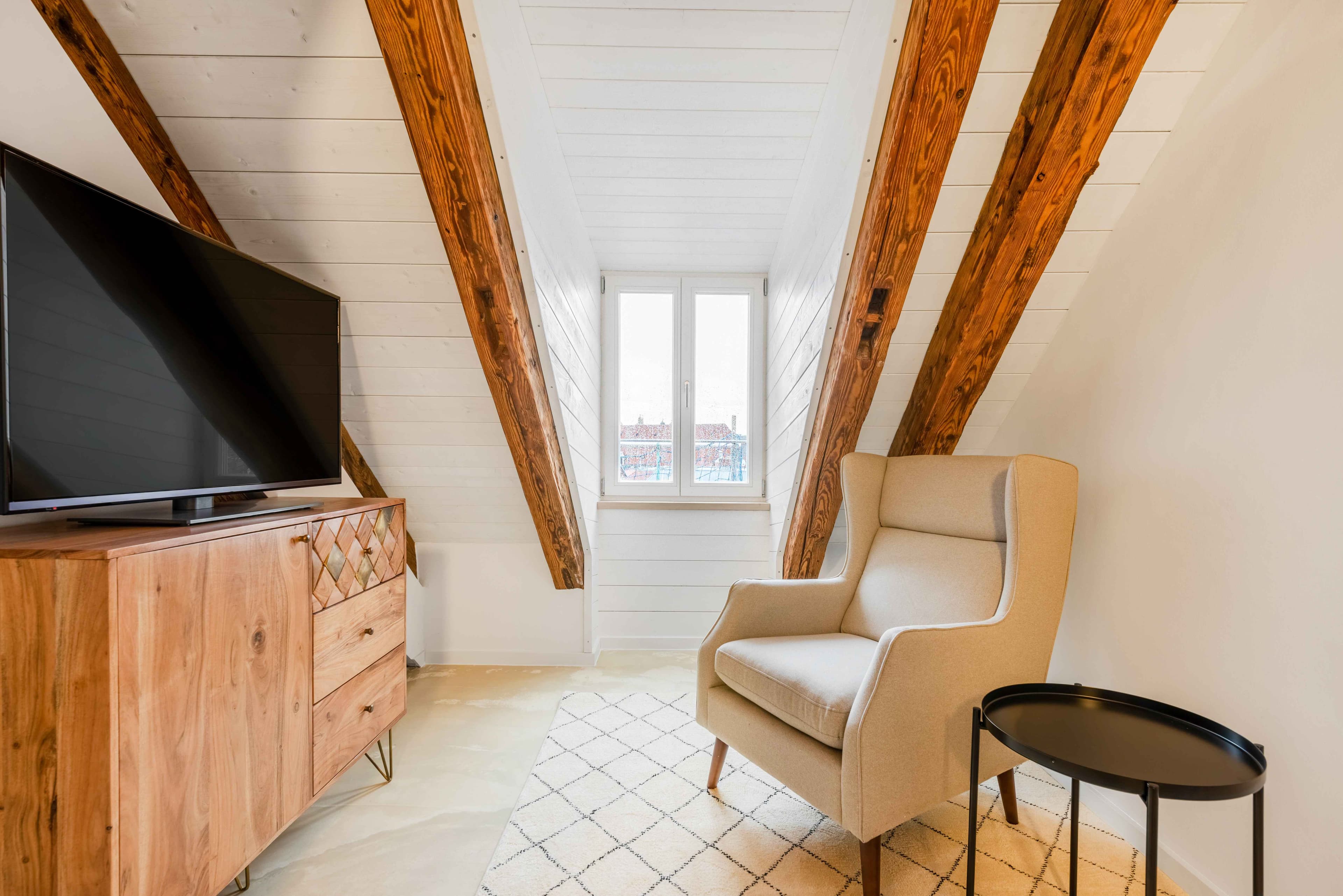 Picture of unit DE-02-008-003-02HF