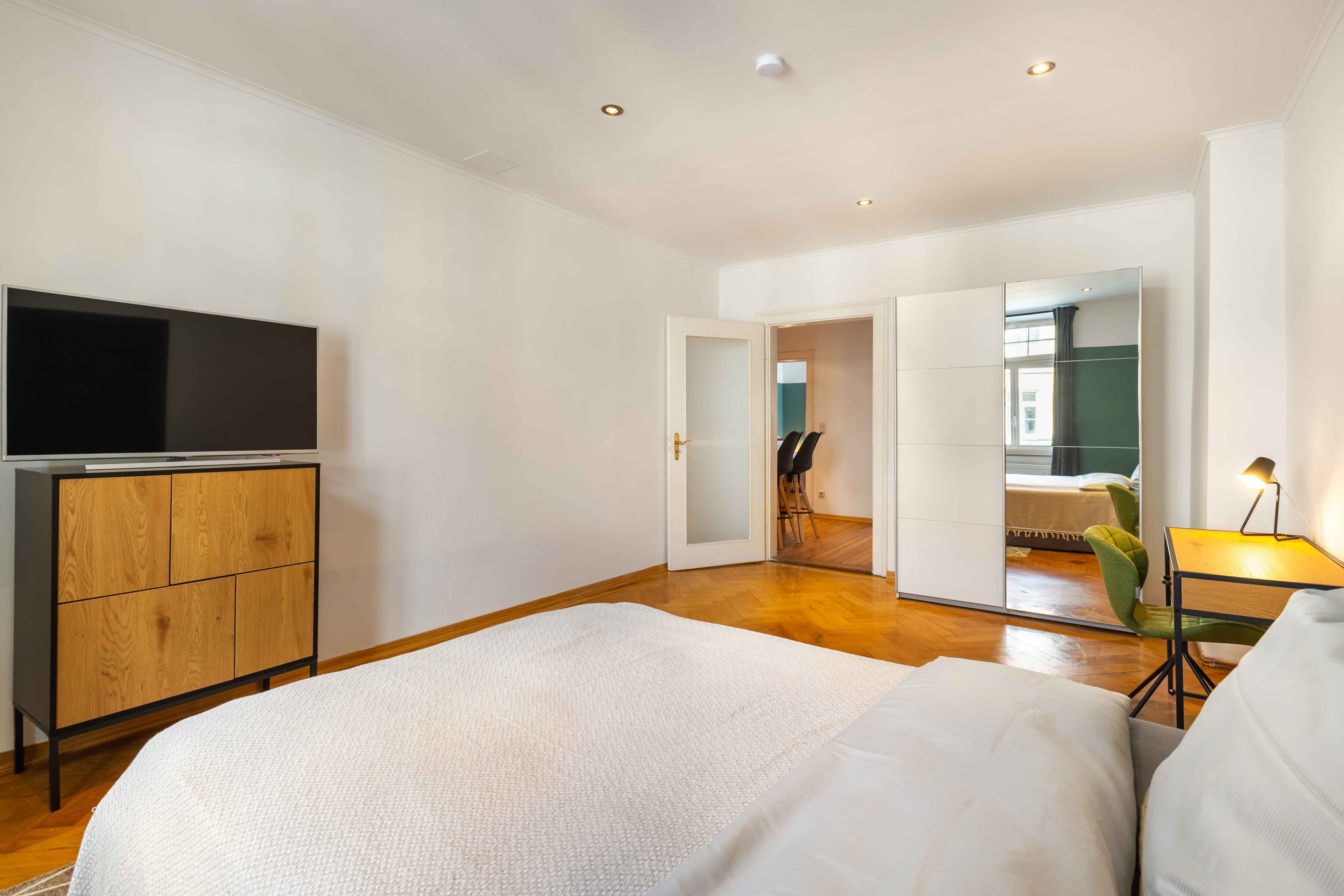 Marketing picture of unit DE-02-004-004-02HF