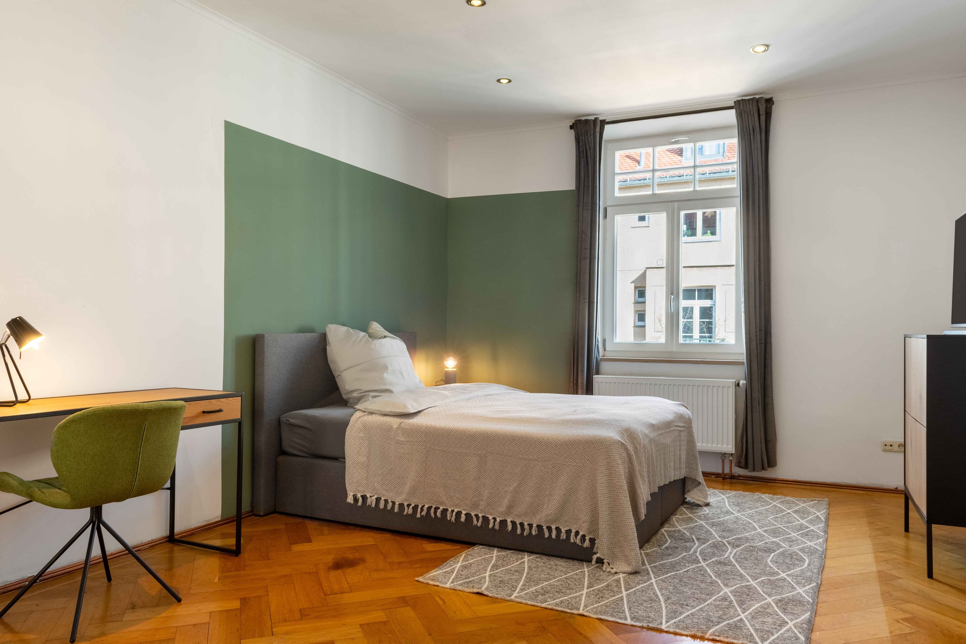 Picture of unit DE-02-004-004-02HF