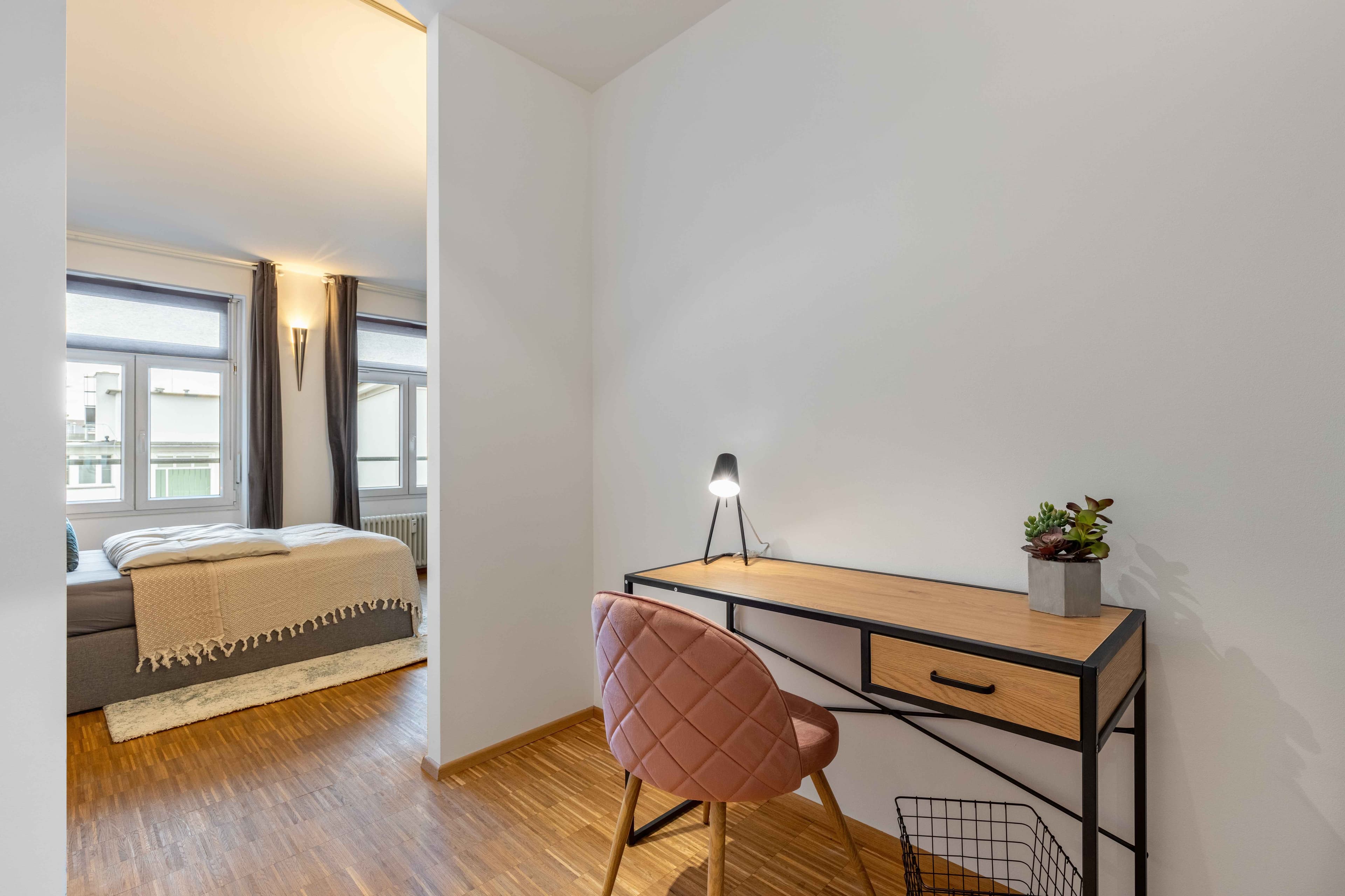 Picture of unit DE-04-001-002-06HF