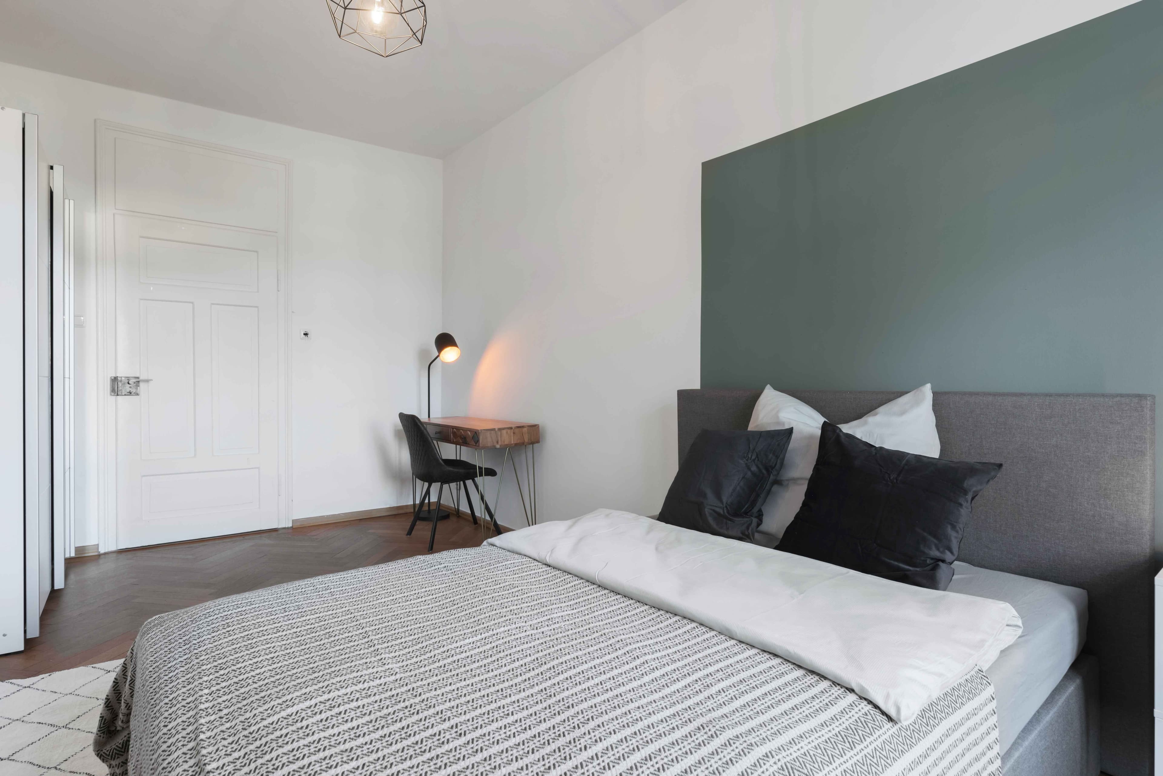 Picture of unit DE-02-005-001-02HF