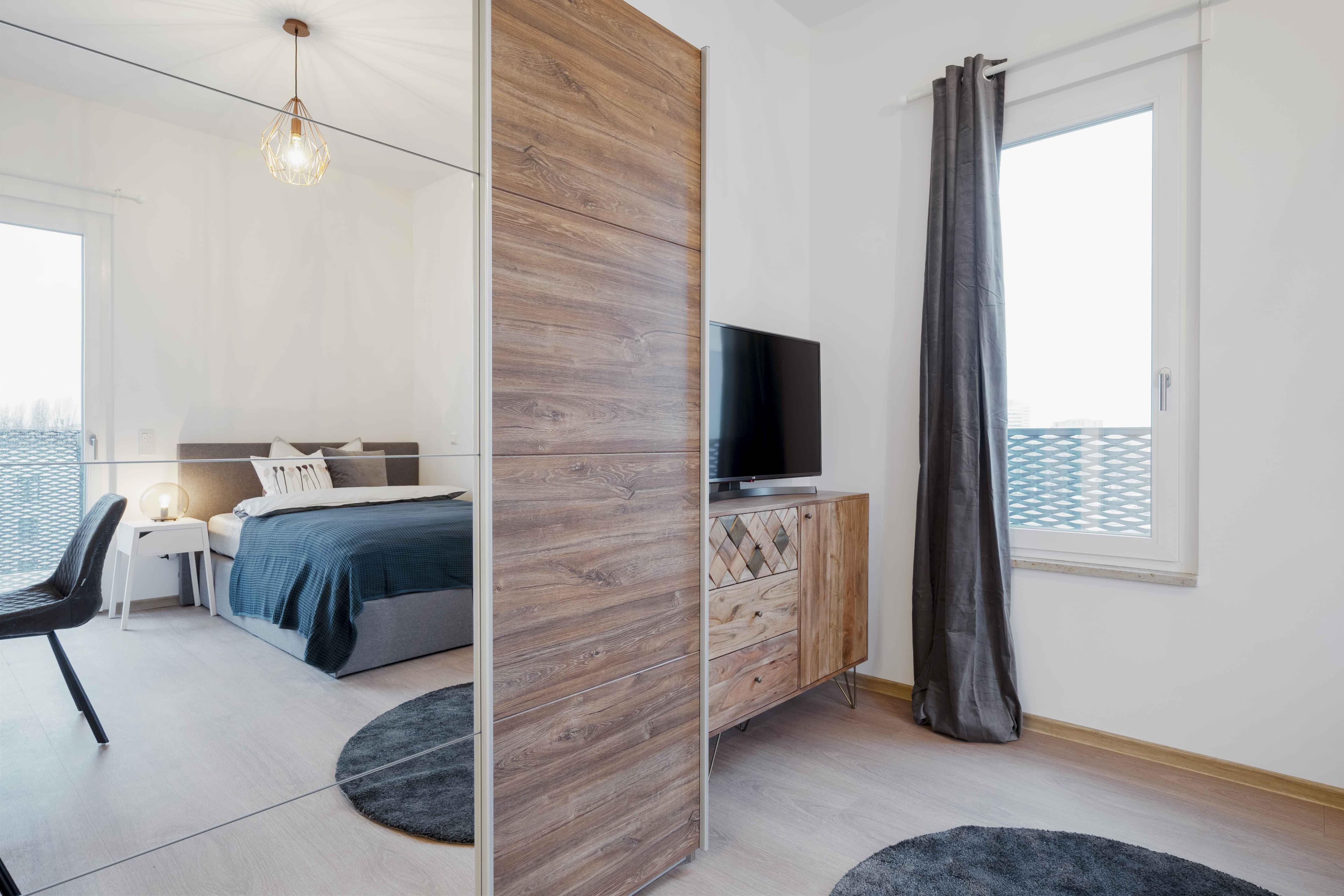 Picture of unit DE-01-008-010-04HF