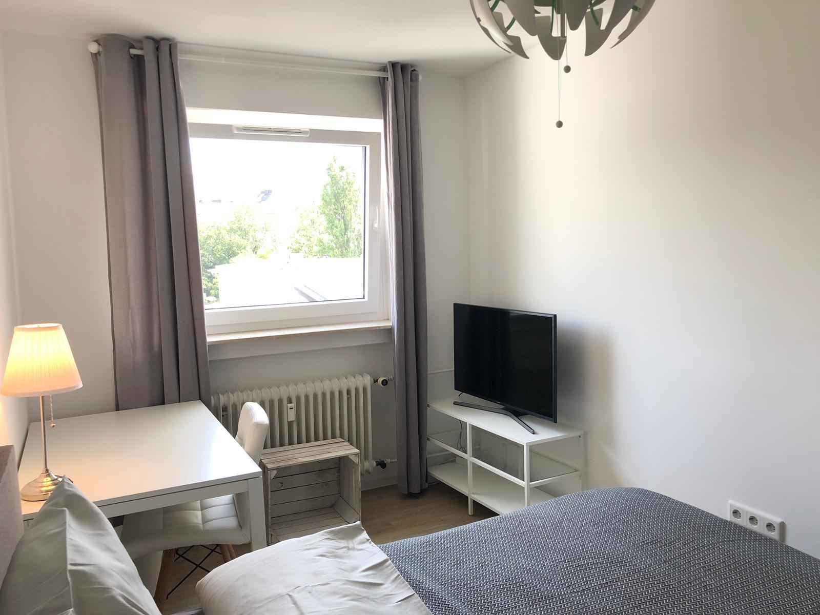 Picture of unit DE-04-032-001-02HF