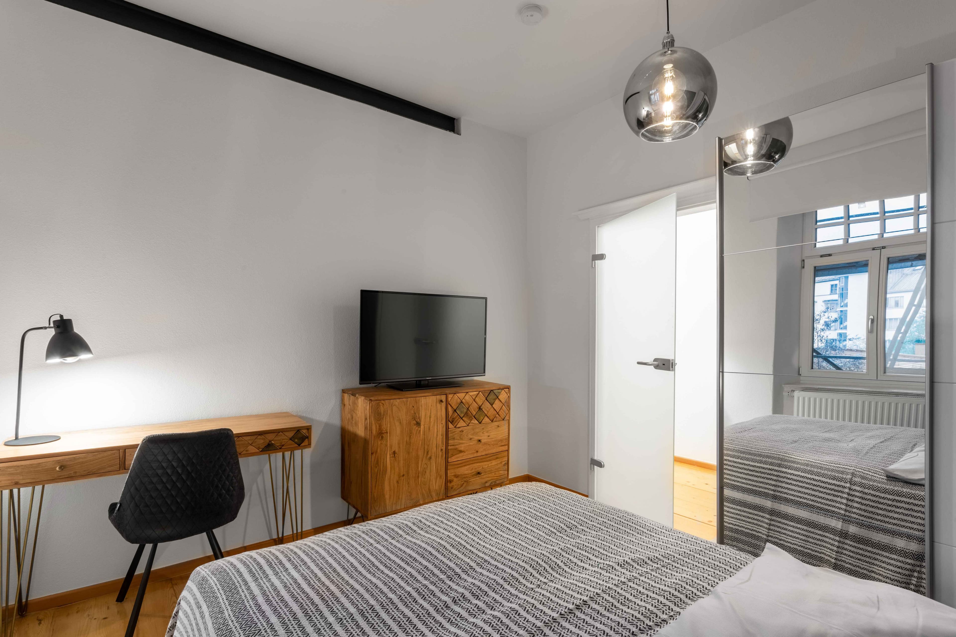 Picture of unit DE-02-007-005-04HF