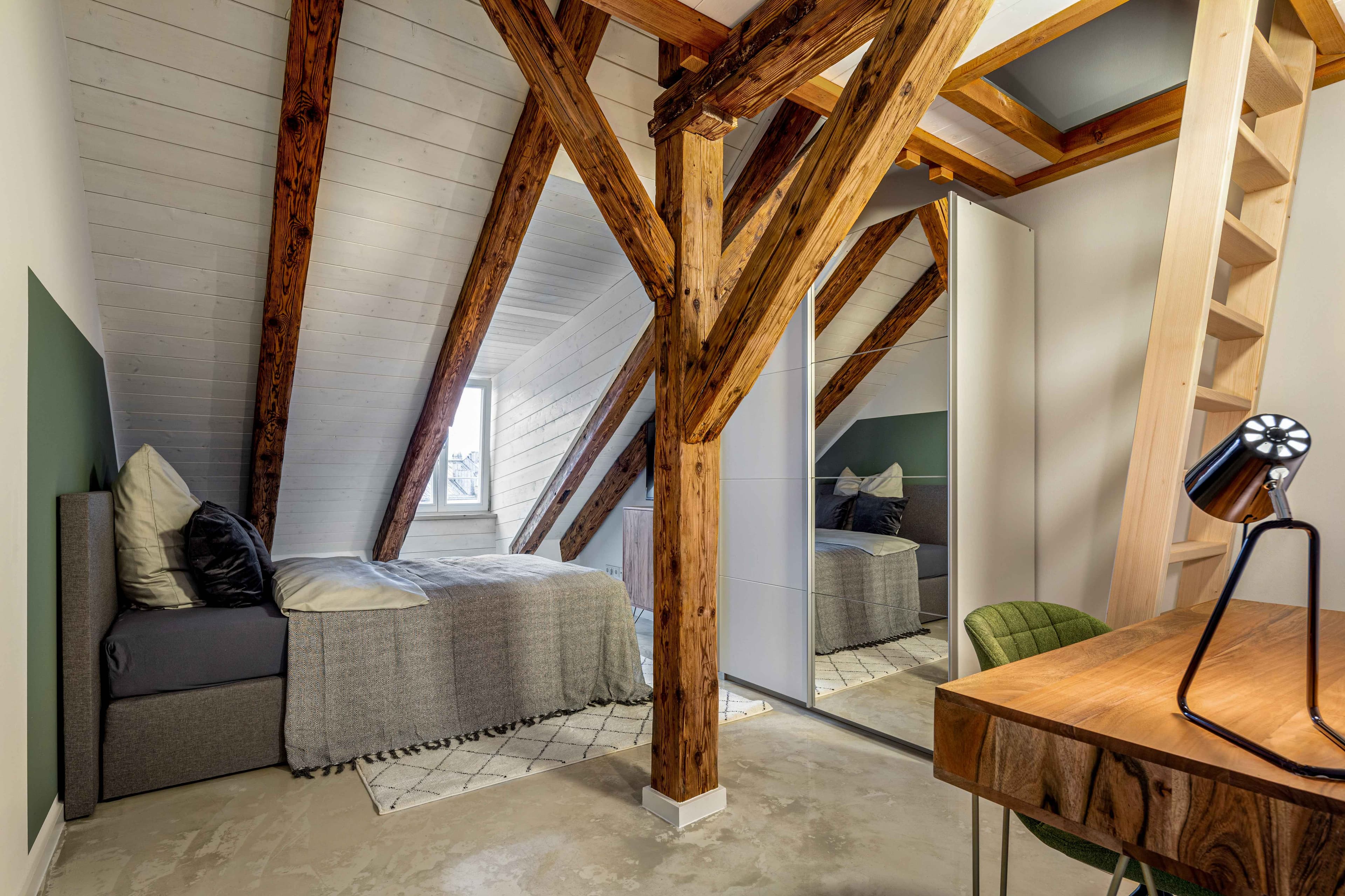 Picture of unit DE-02-008-004-02HF