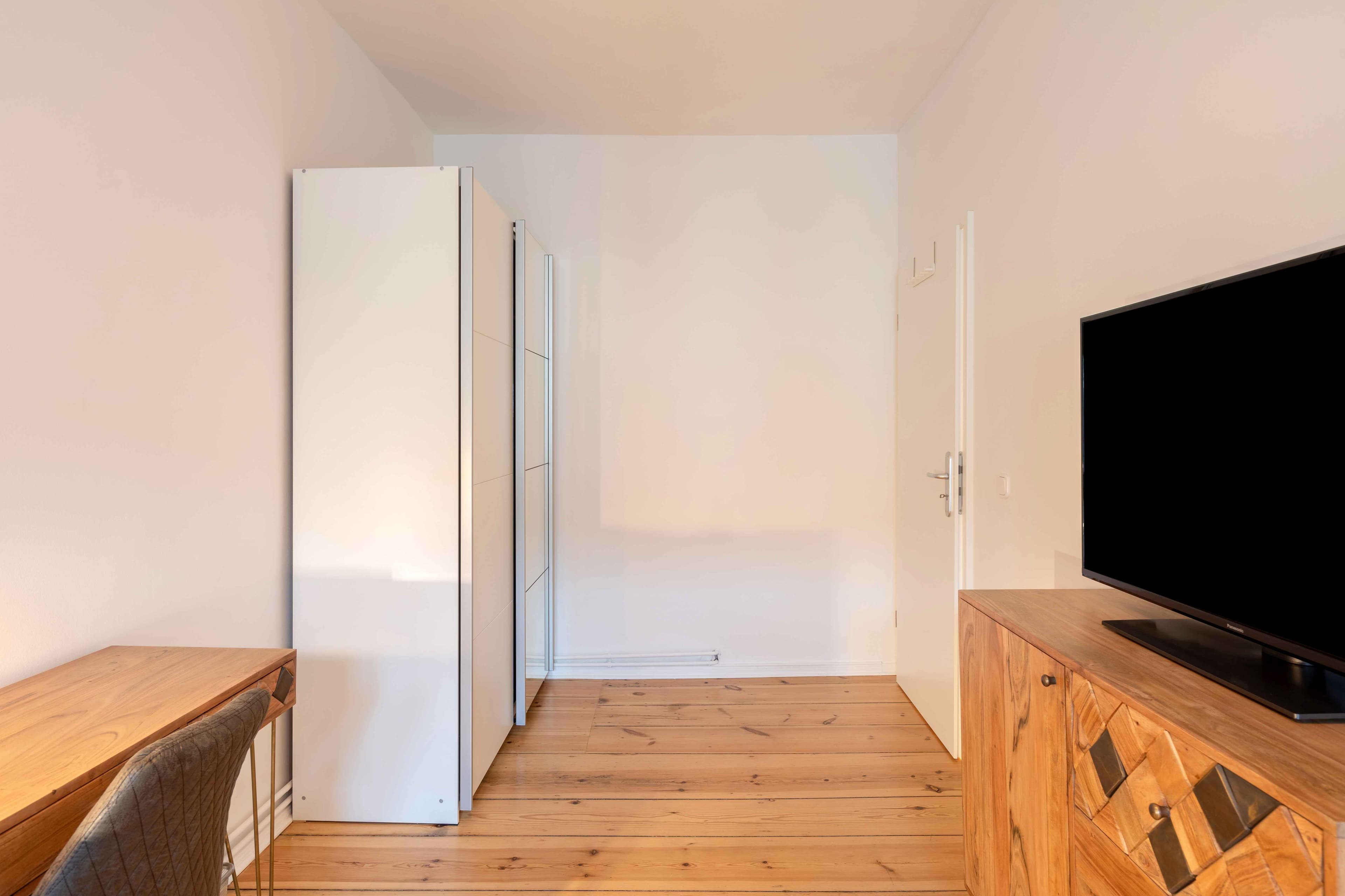 Picture of unit DE-01-012-001-03HF