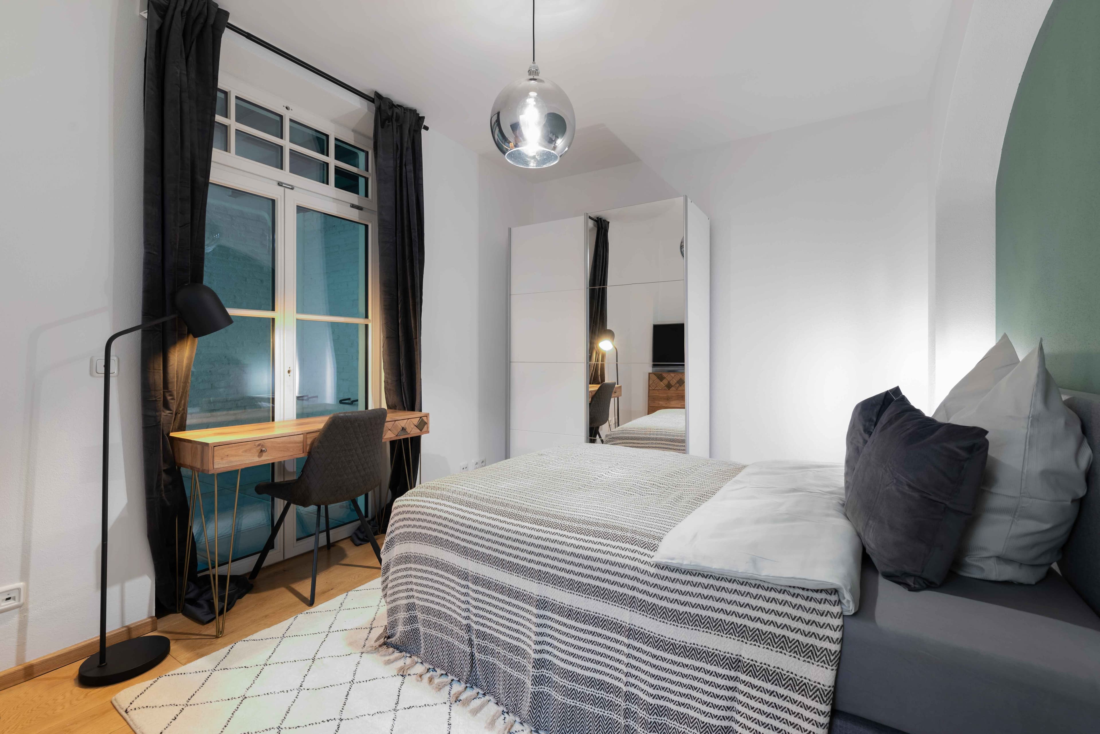 Marketing picture of unit DE-02-007-004-01HF