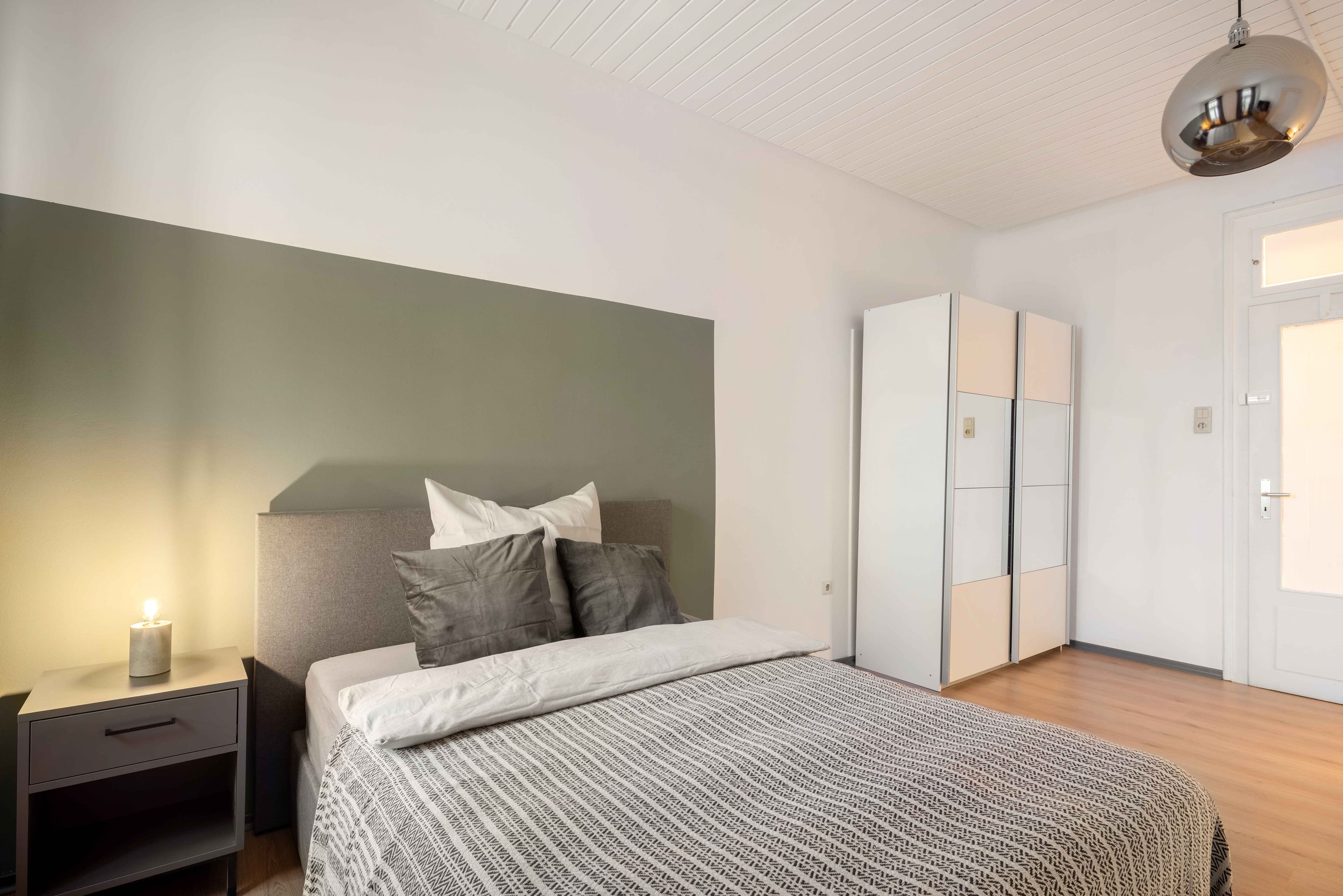 Picture of unit DE-02-007-006-02HF