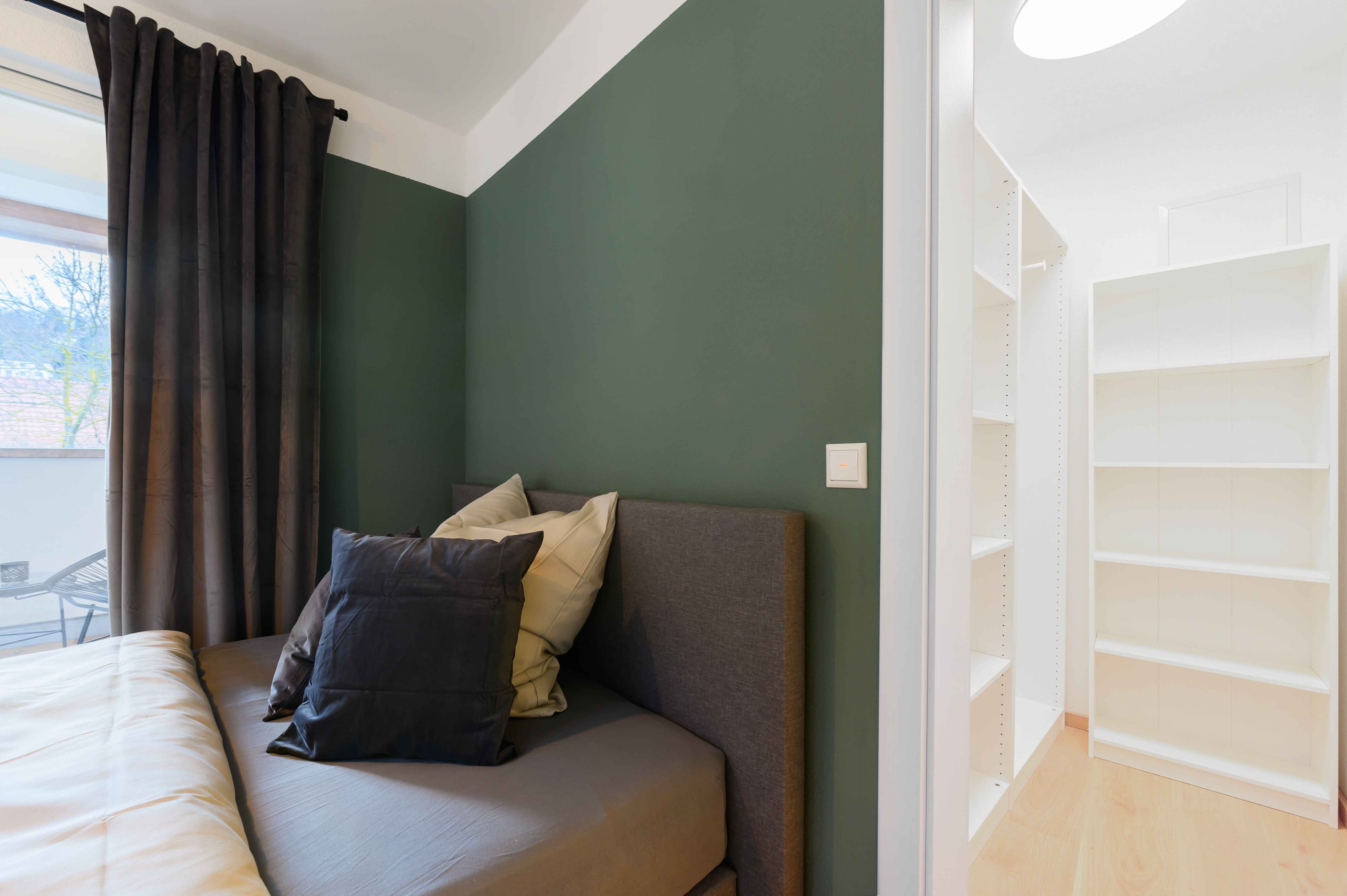 Picture of unit DE-09-008-002-04HF