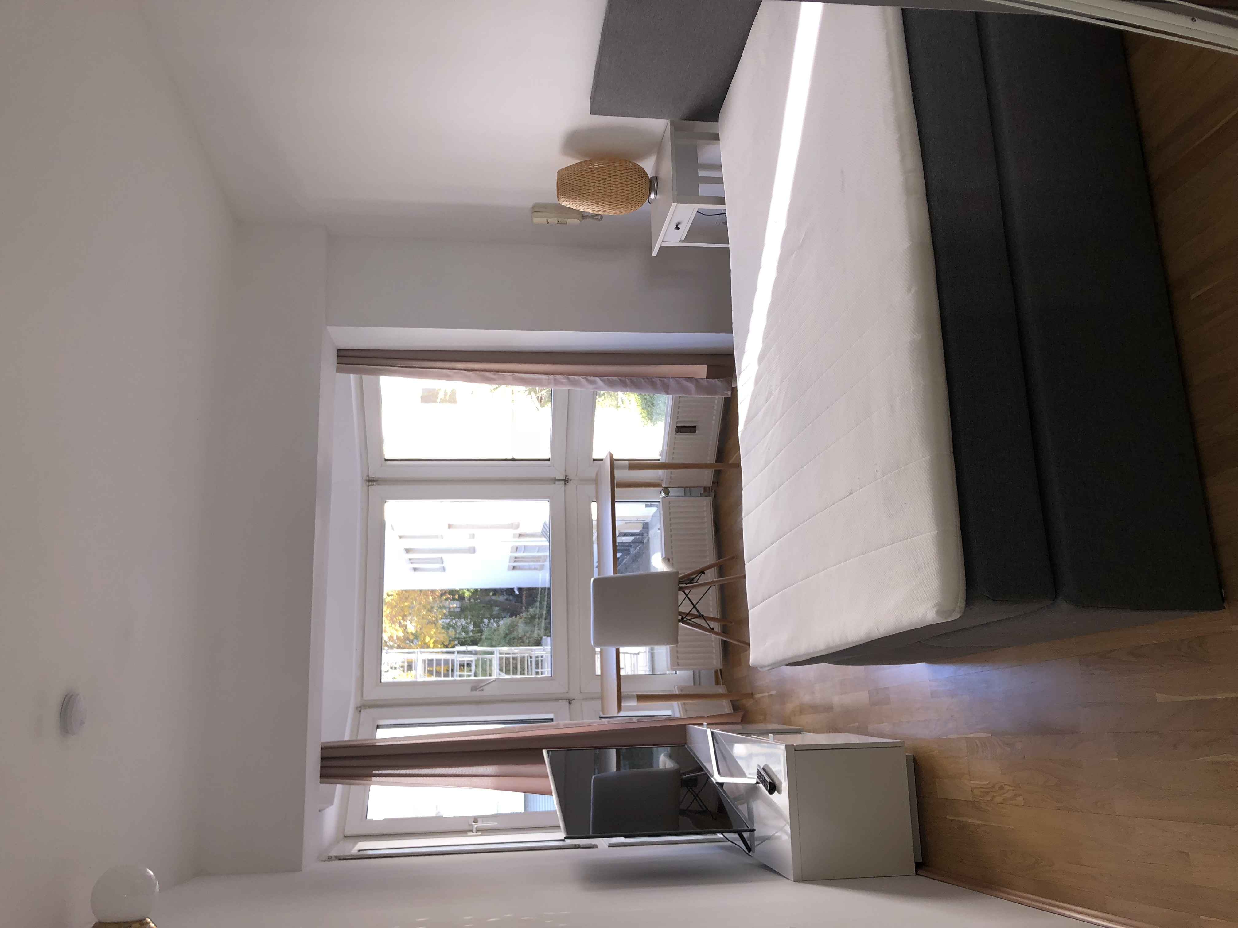 Picture of unit DE-04-049-001-04HF