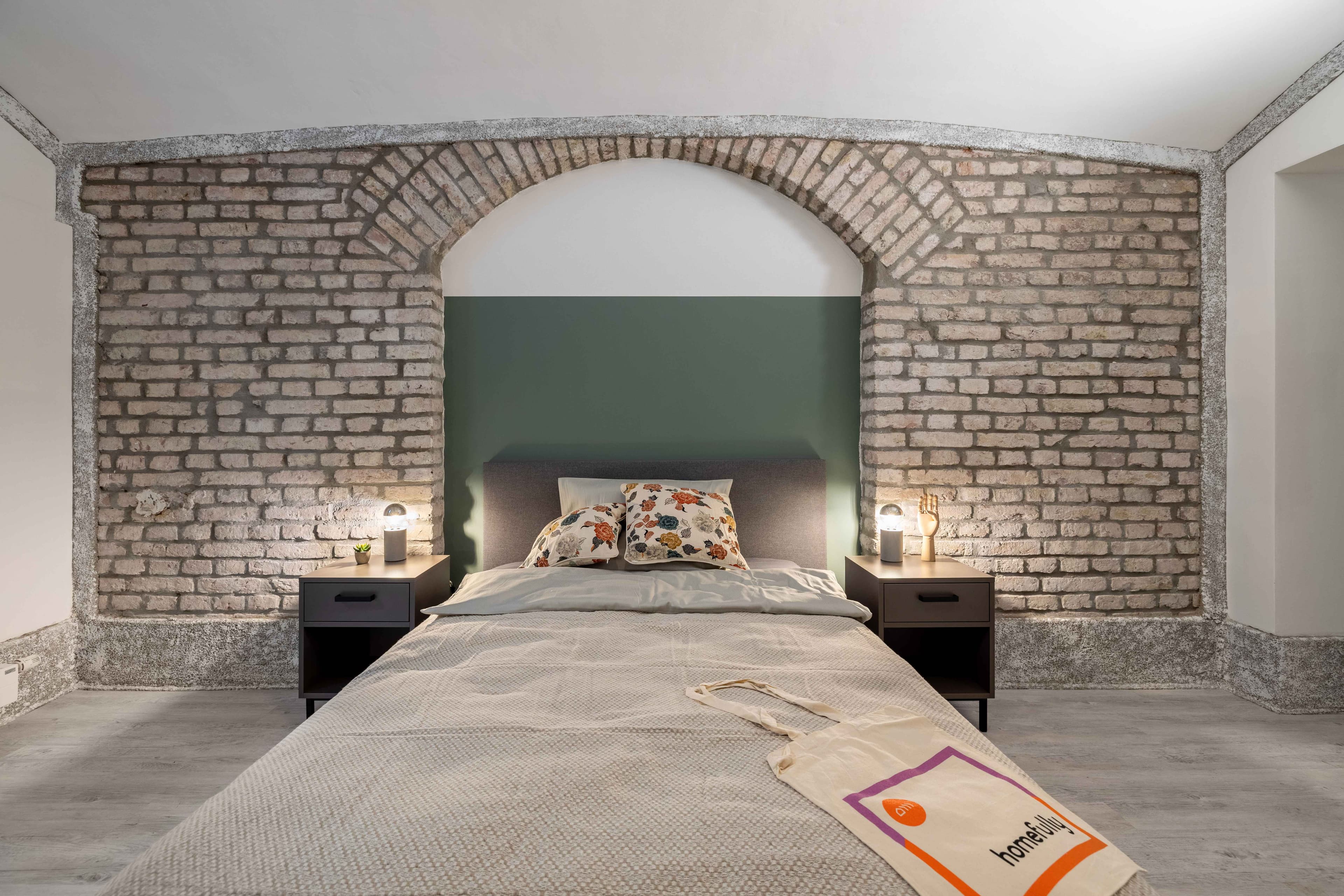 Picture of unit DE-02-004-006-04HF