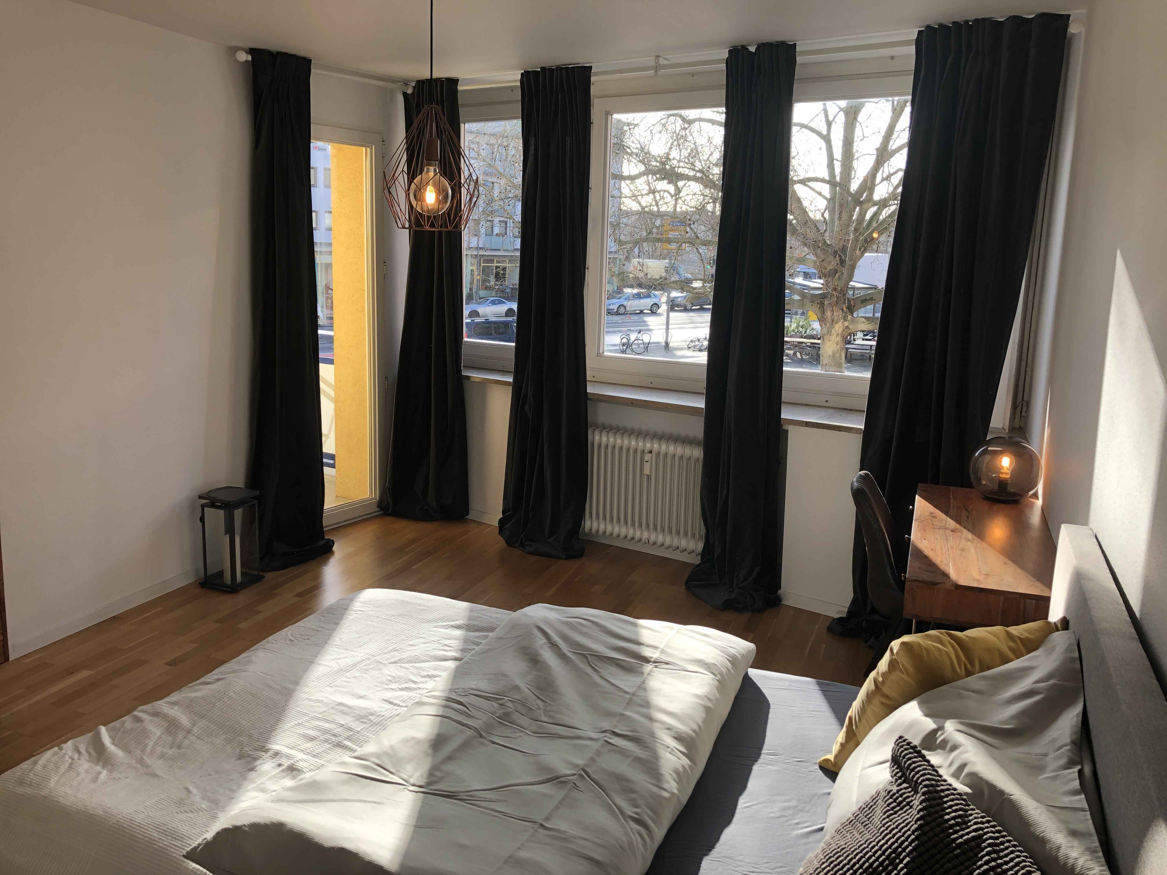 Picture of unit DE-04-011-001-02HF