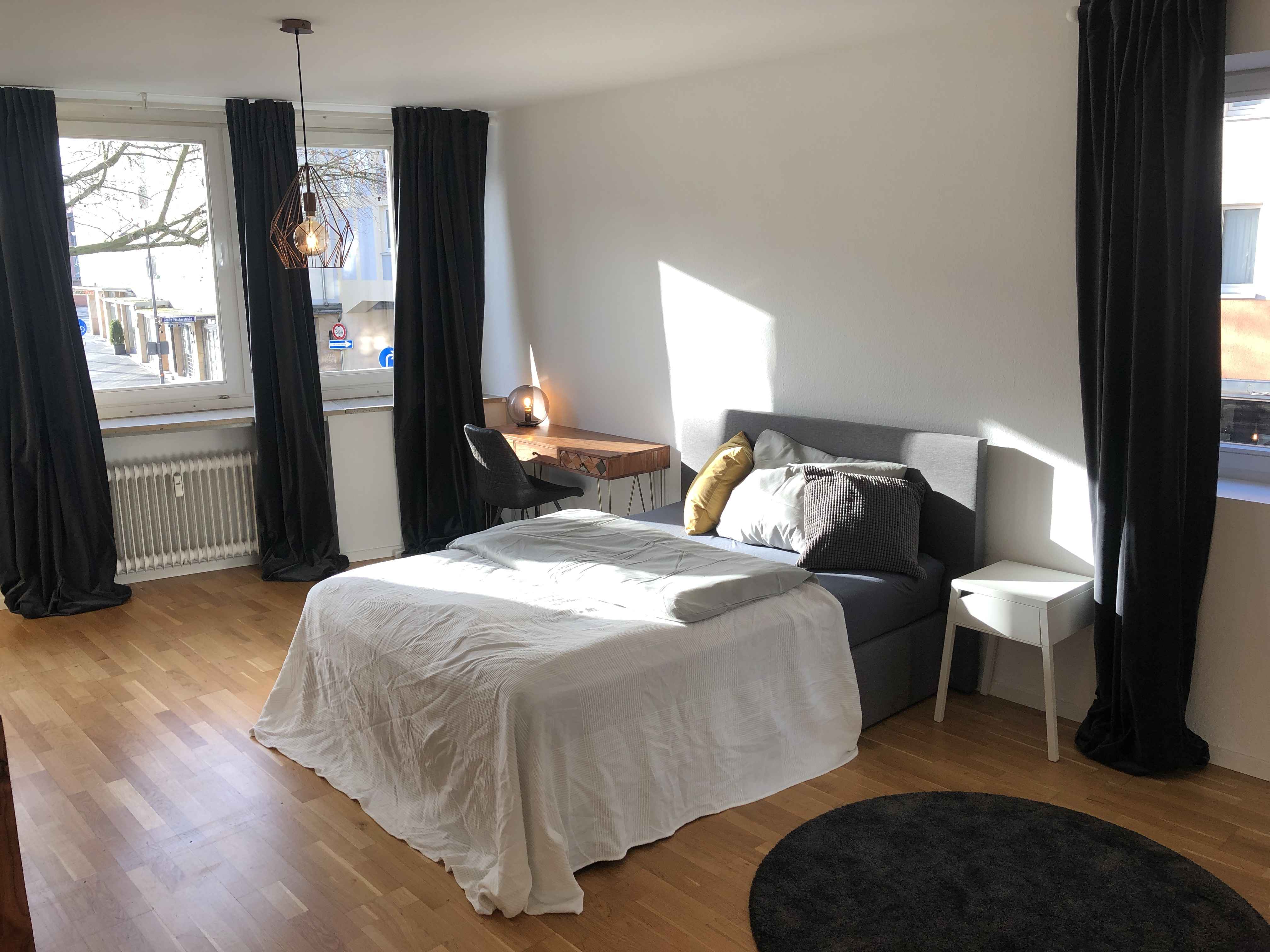 Picture of unit DE-04-011-001-02HF