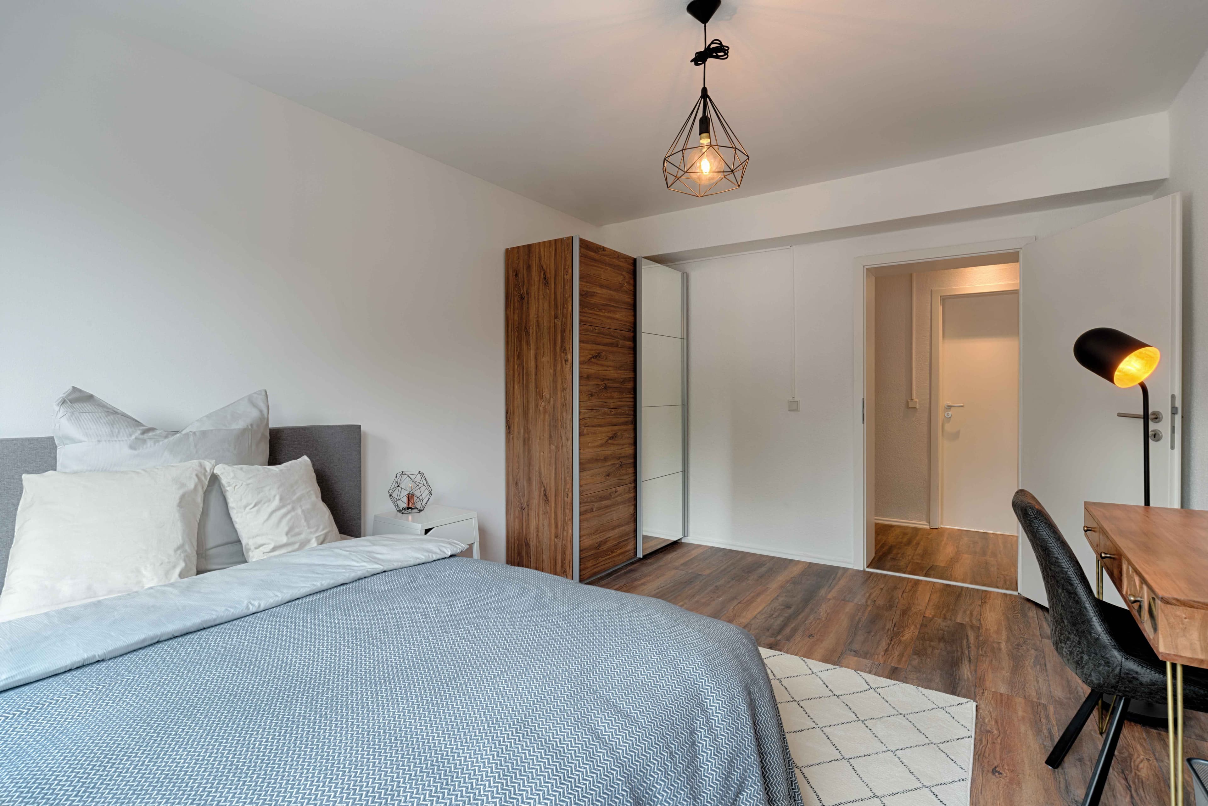 Picture of unit DE-07-004-001-03HF