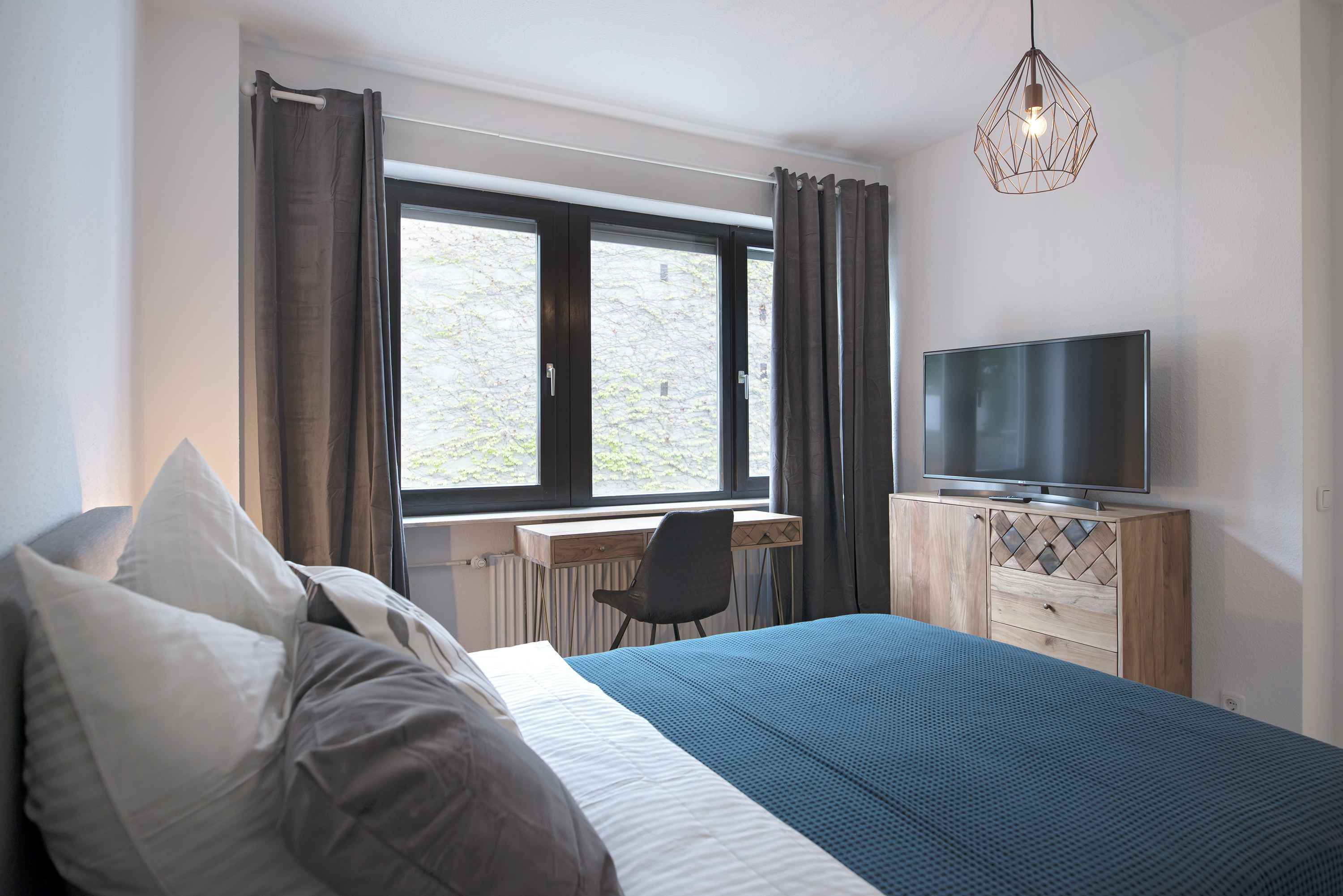 Picture of unit DE-04-042-001-05HF