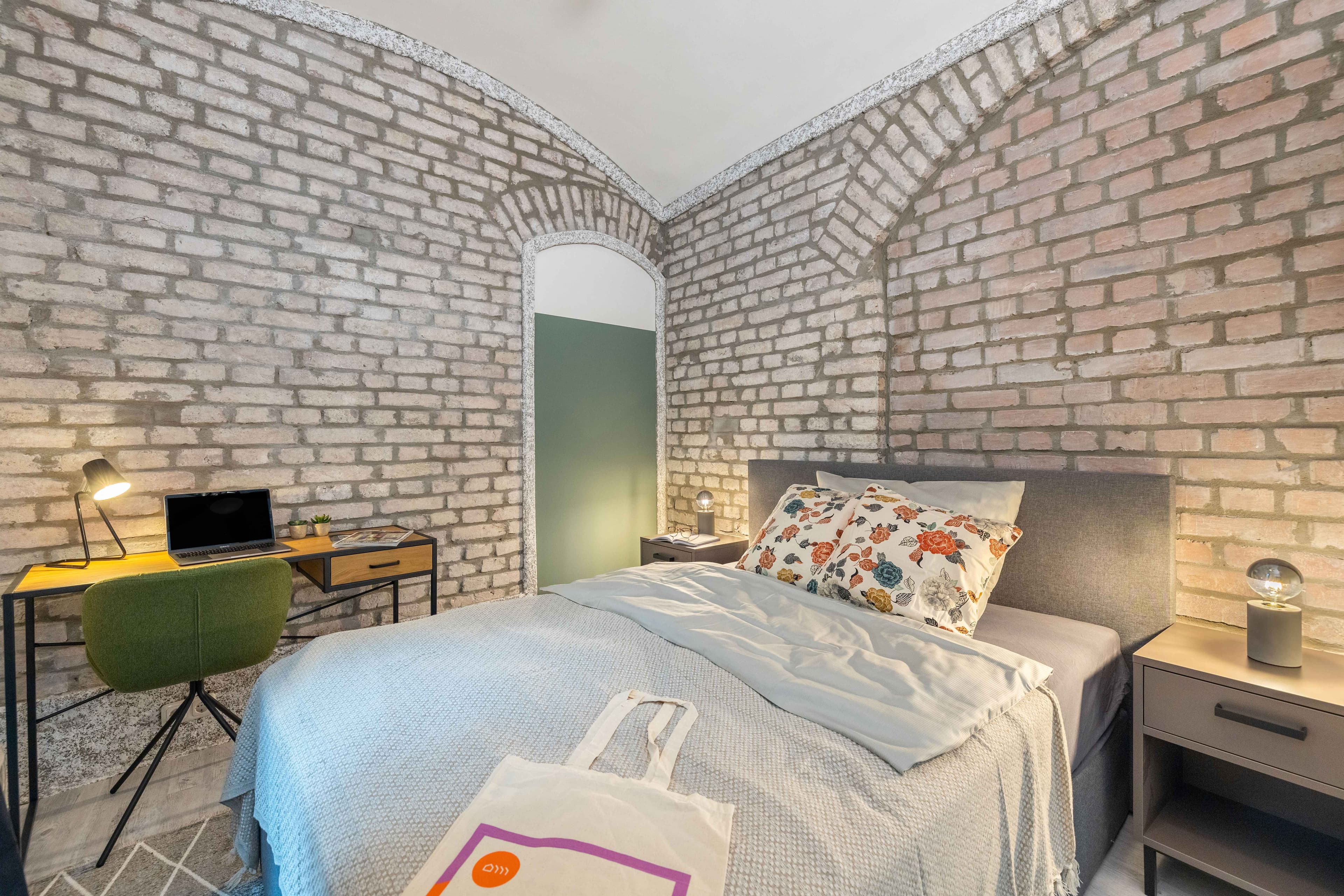 Picture of unit DE-02-004-006-01HF