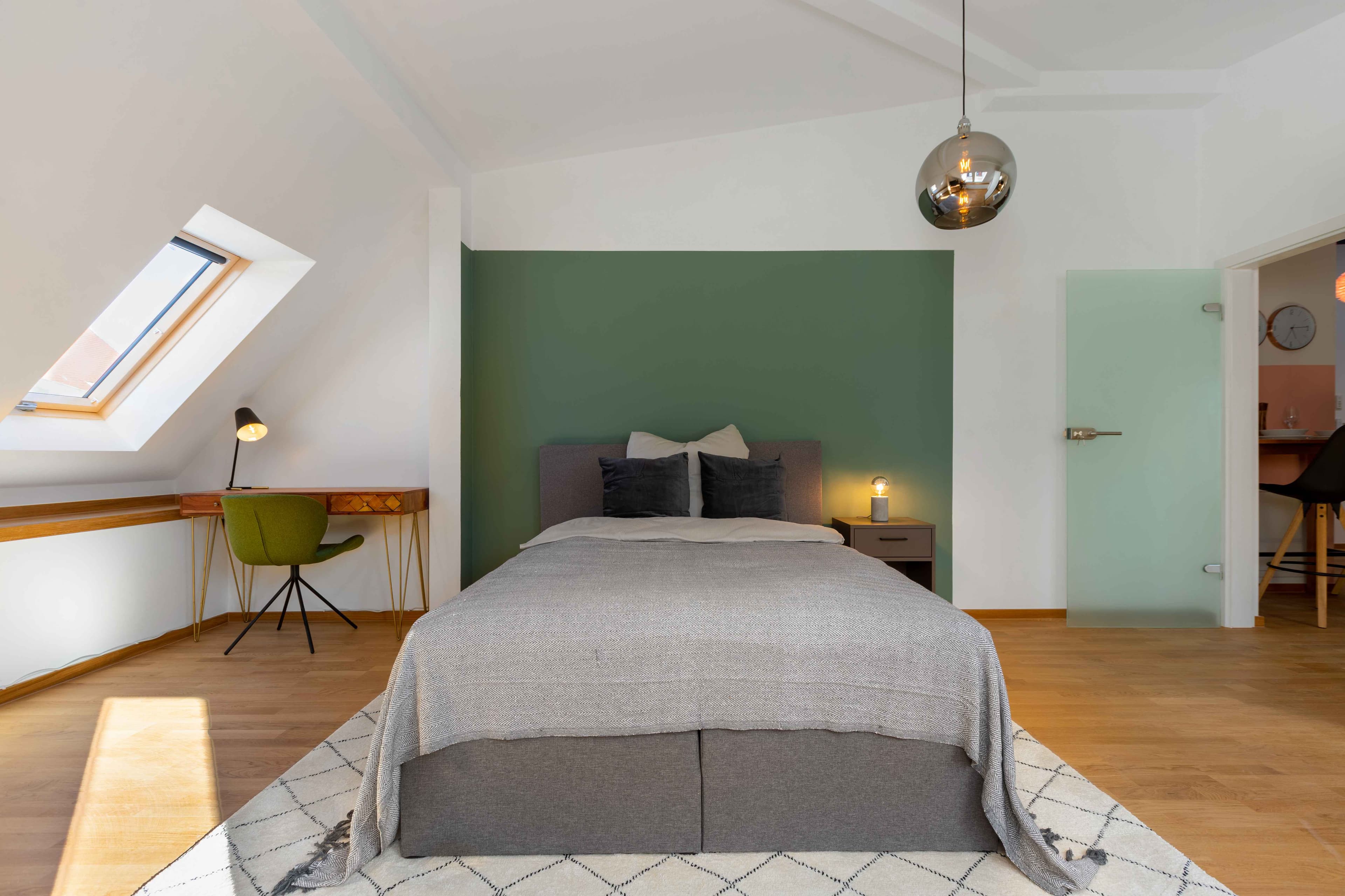 Picture of unit DE-02-001-004-02HF