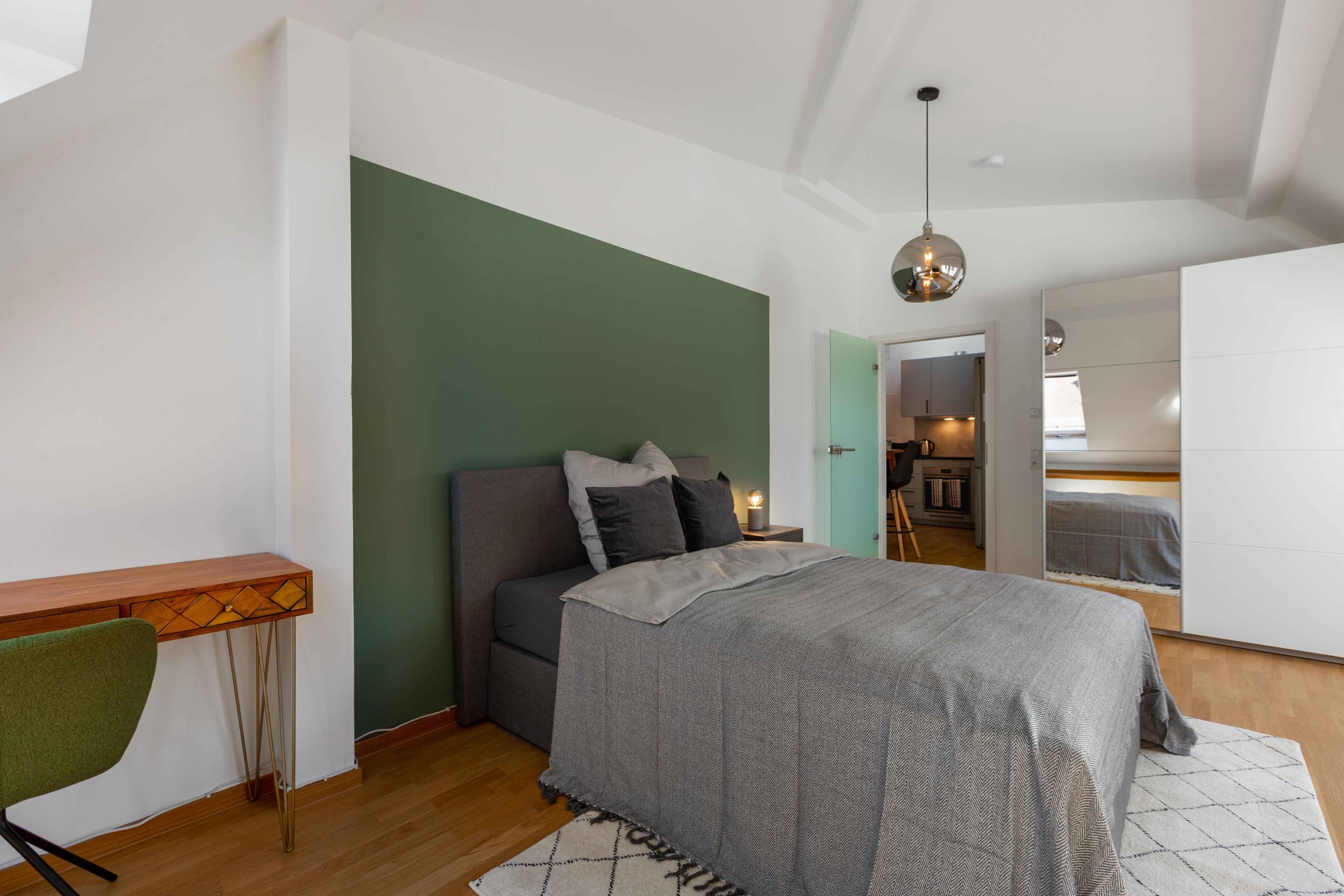 Picture of unit DE-02-001-004-02HF