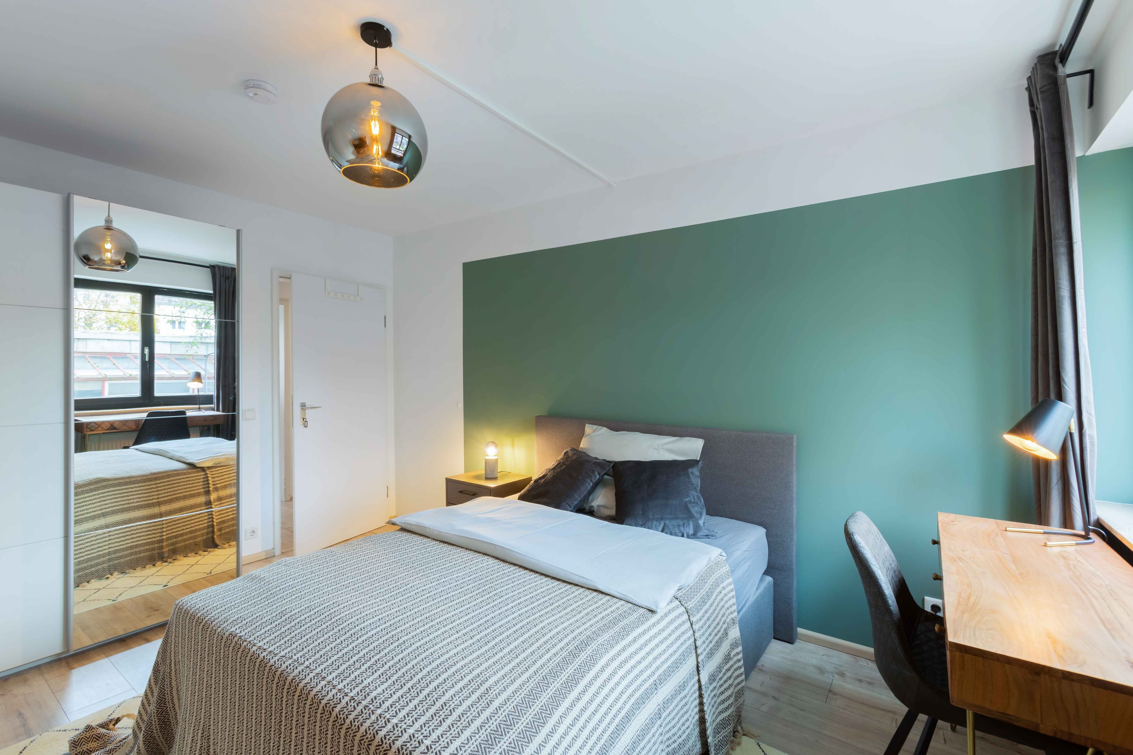 Picture of unit DE-04-042-002-04HF