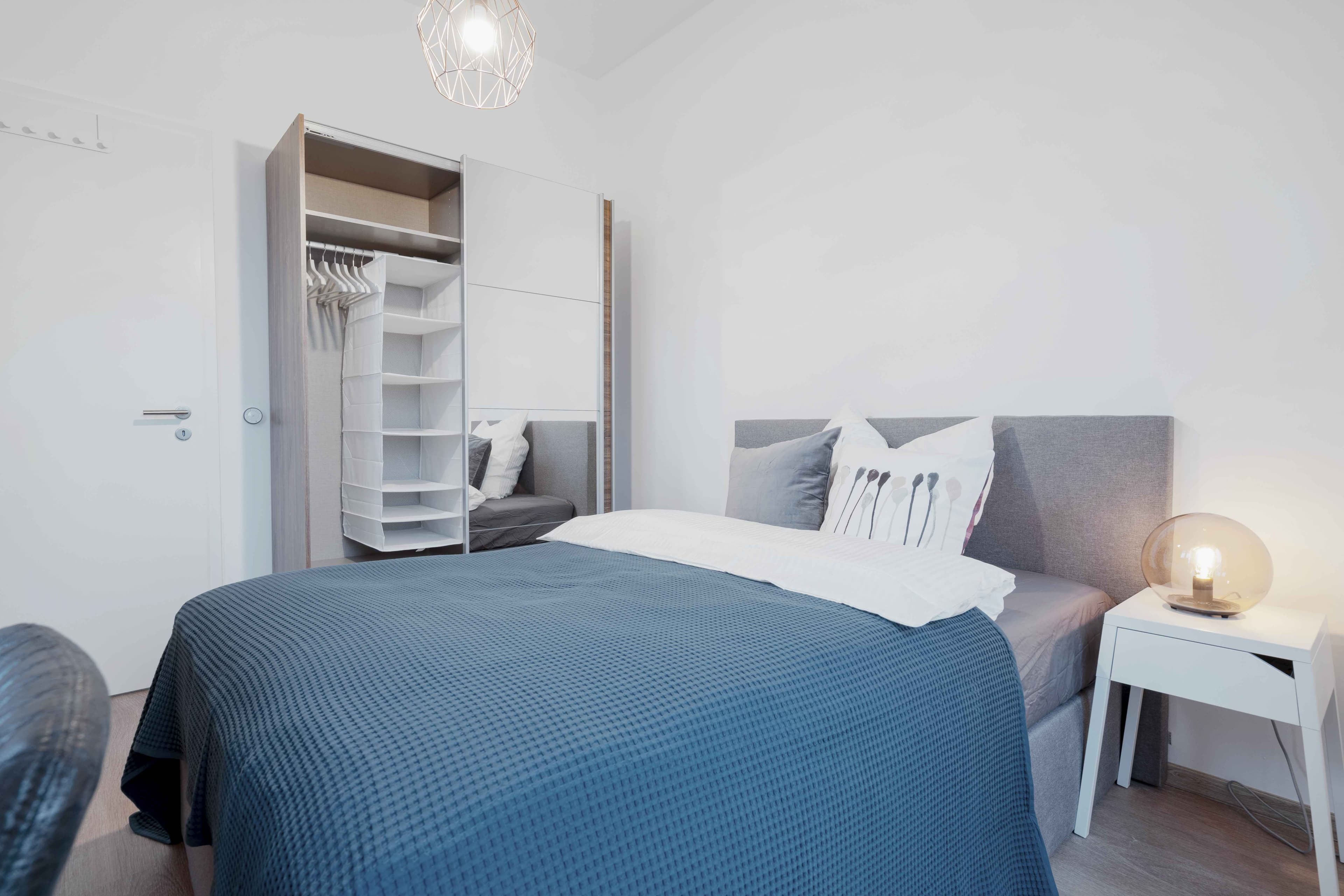 Picture of unit DE-01-008-010-03HF