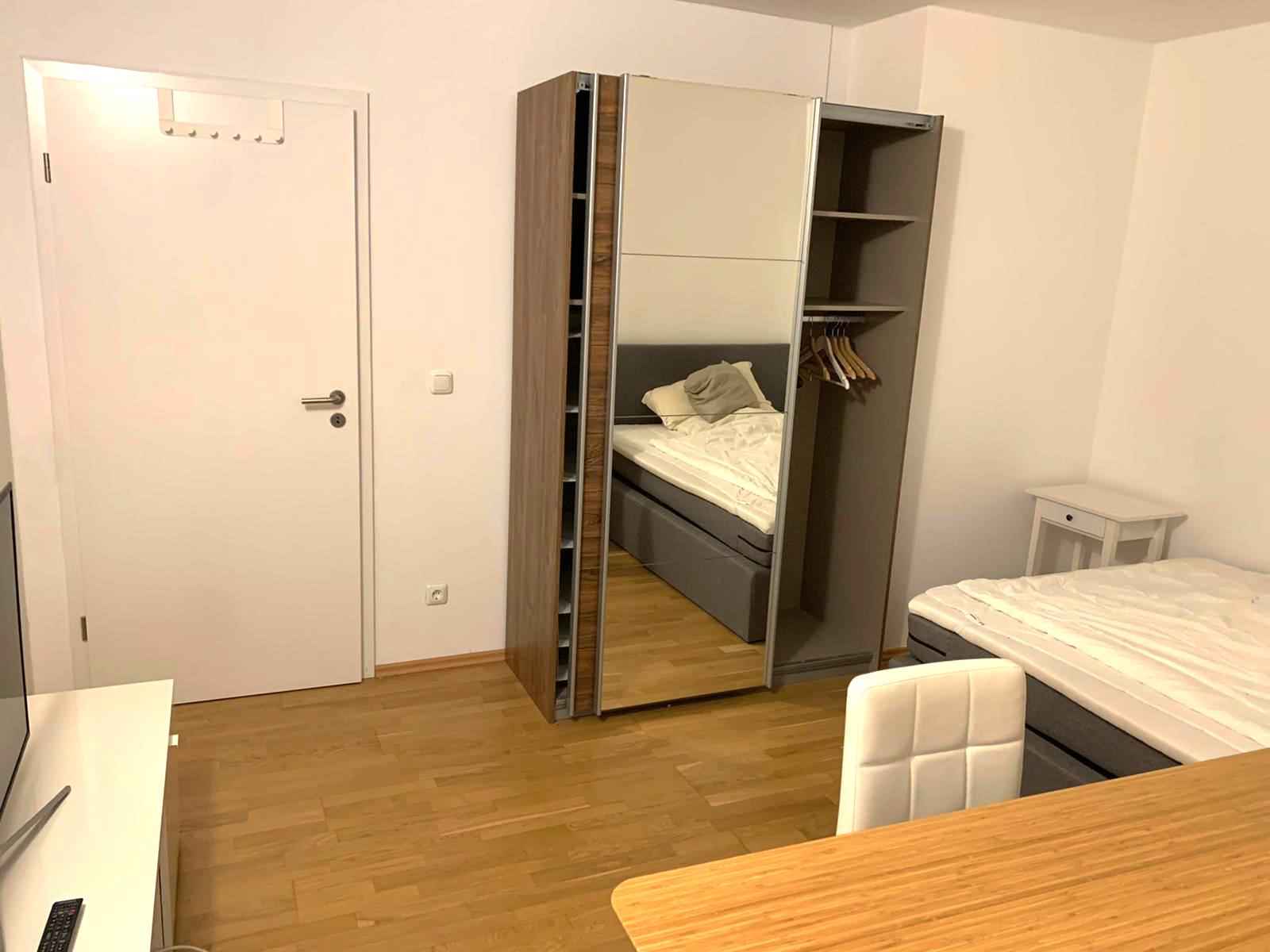 Picture of unit DE-04-049-001-01HF