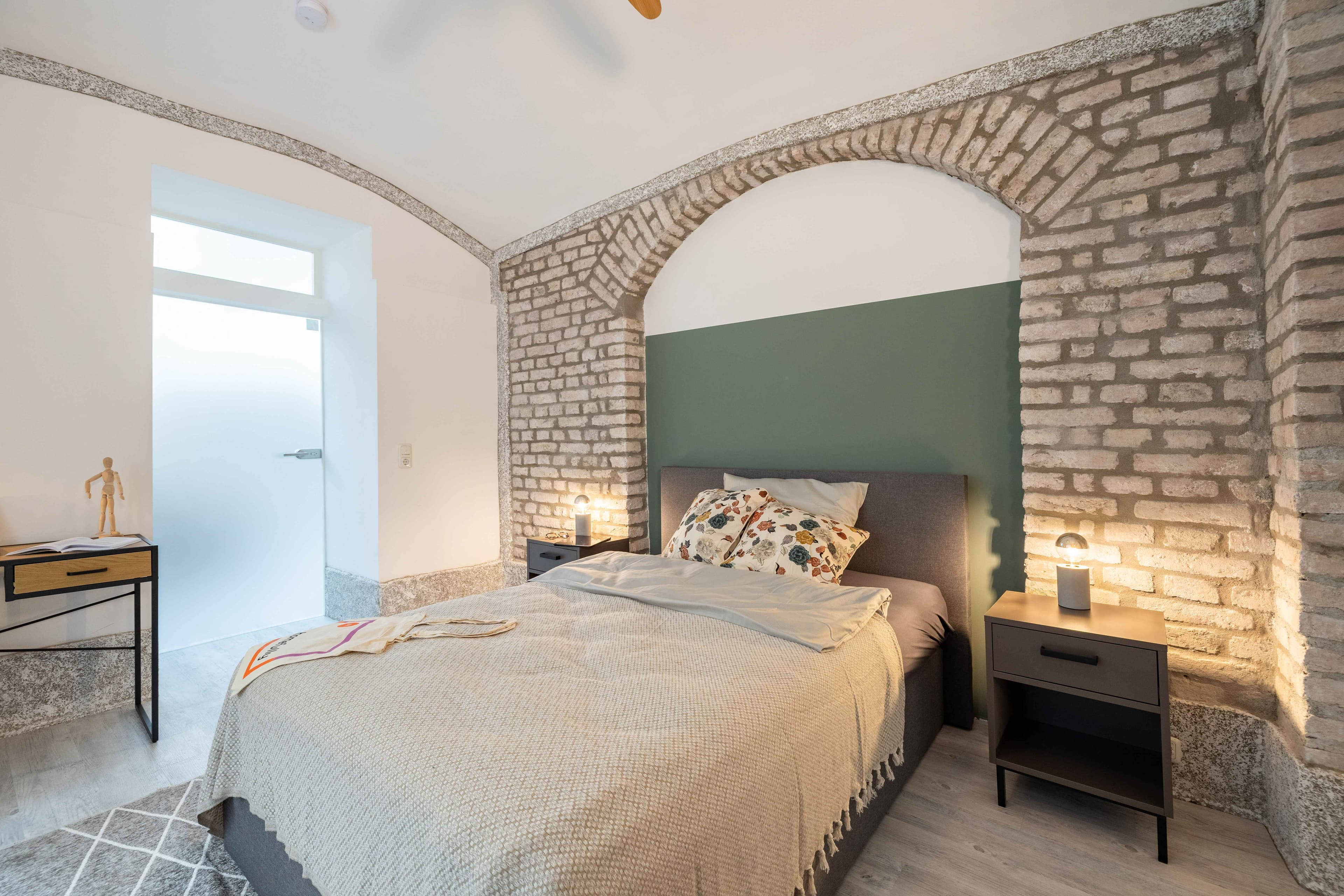 Marketing picture of unit DE-02-004-006-07HF