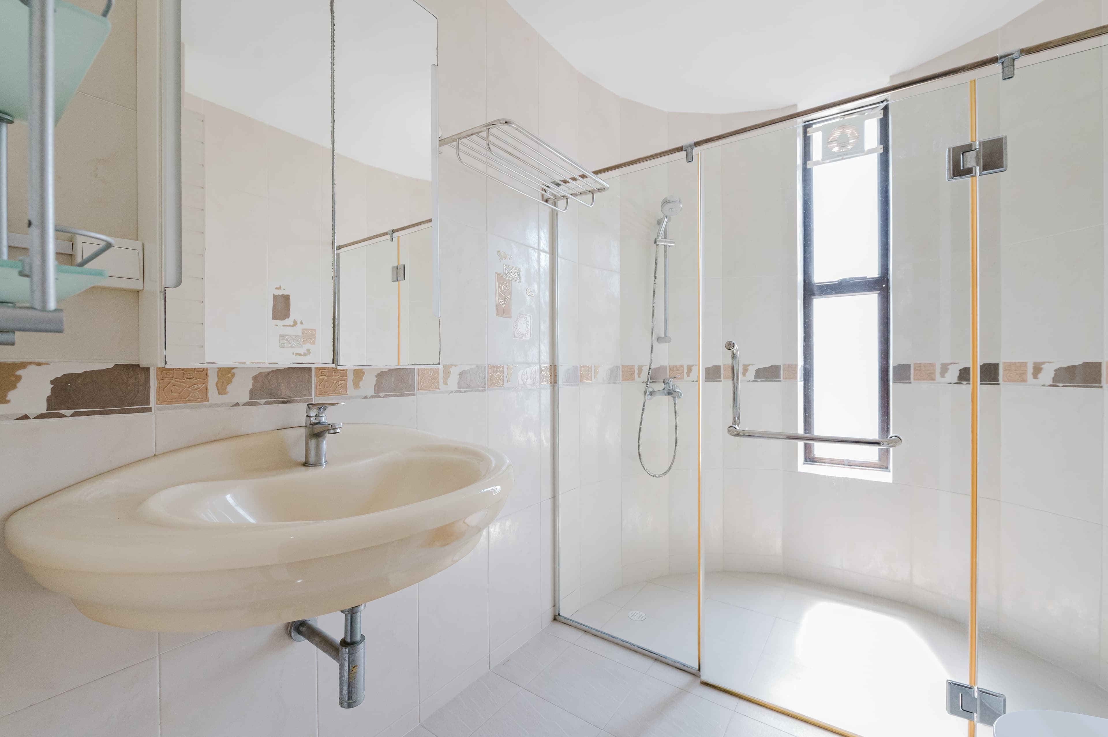 Picture of unit SG-01-108-001-002