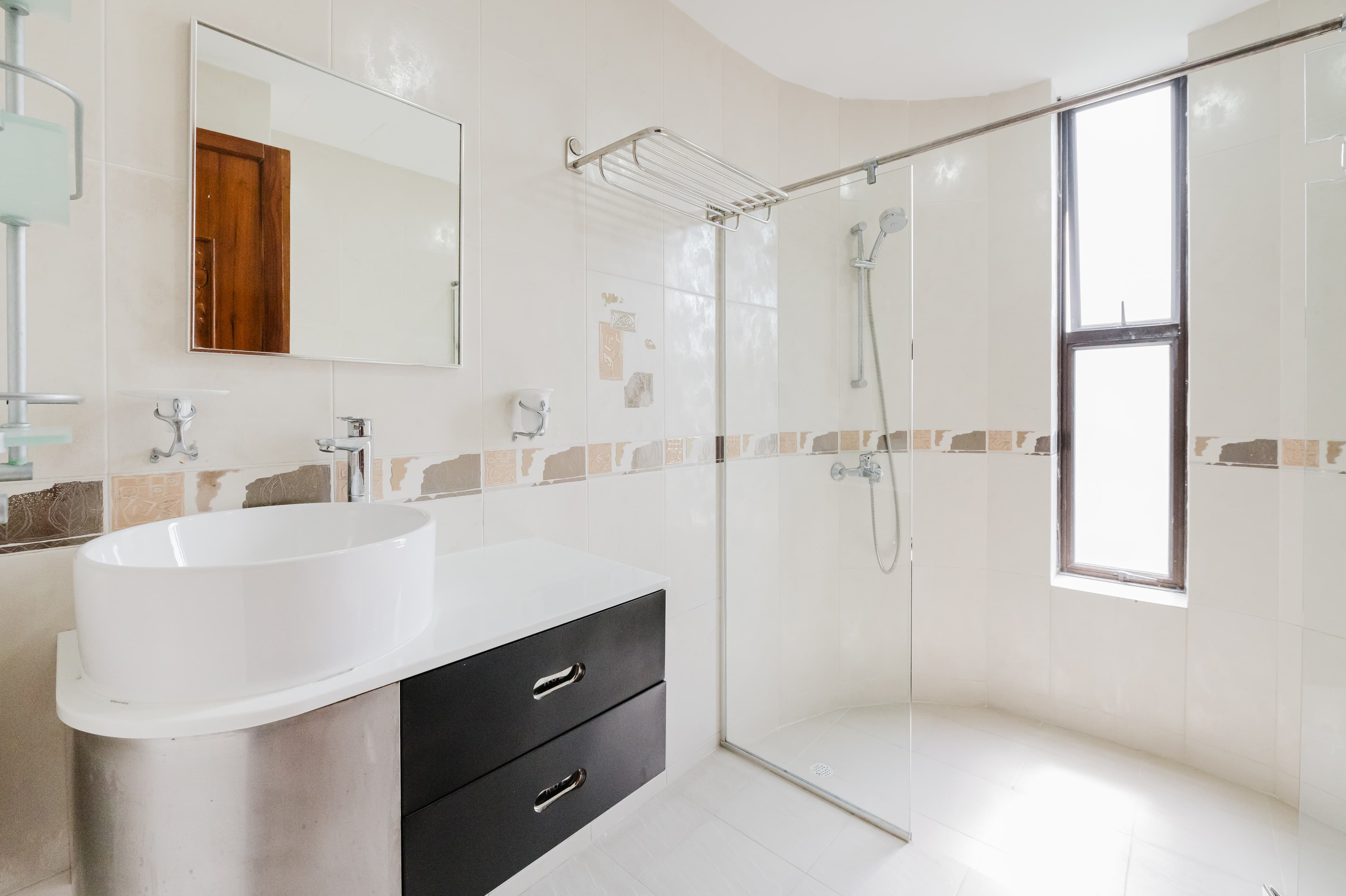 Picture of unit SG-01-108-001-004