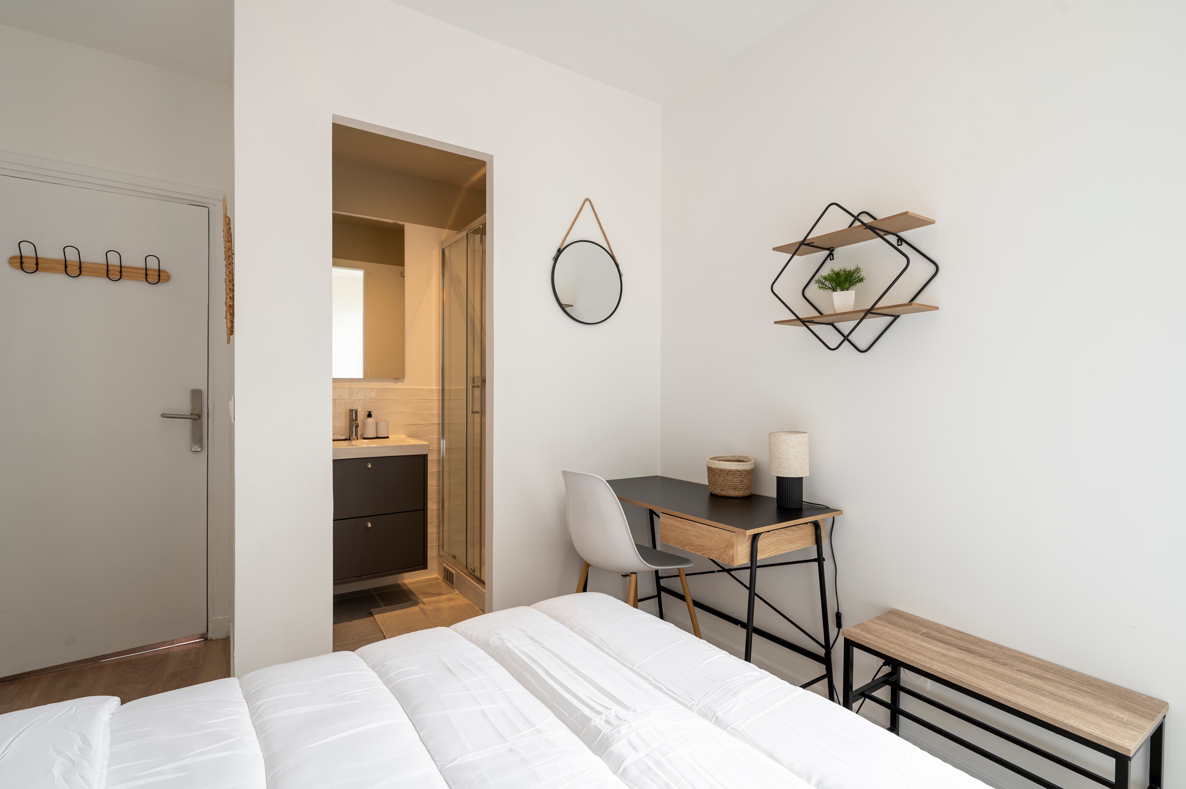 Picture of unit FR-18-011-001-006