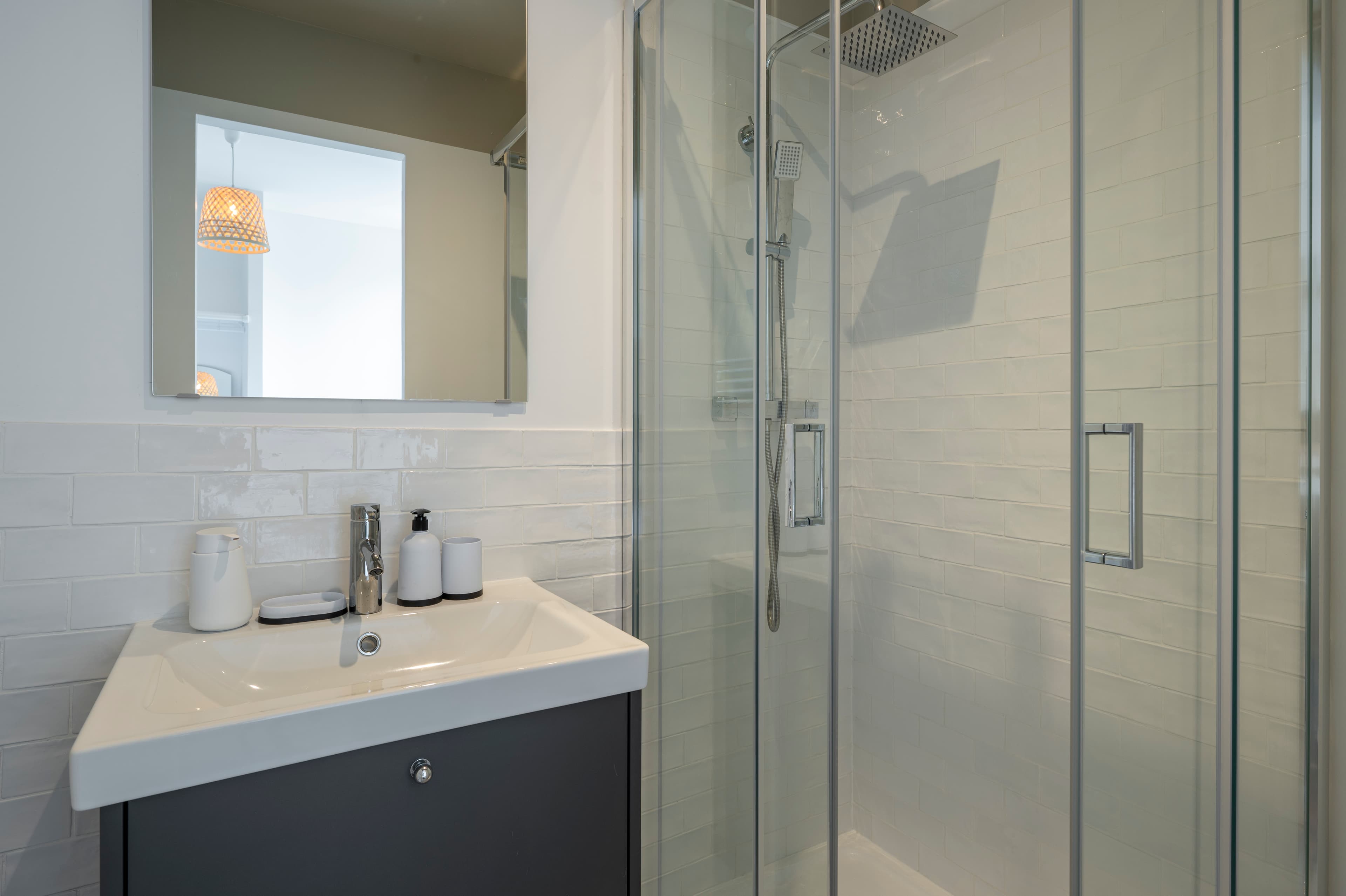 Picture of unit FR-18-011-001-006