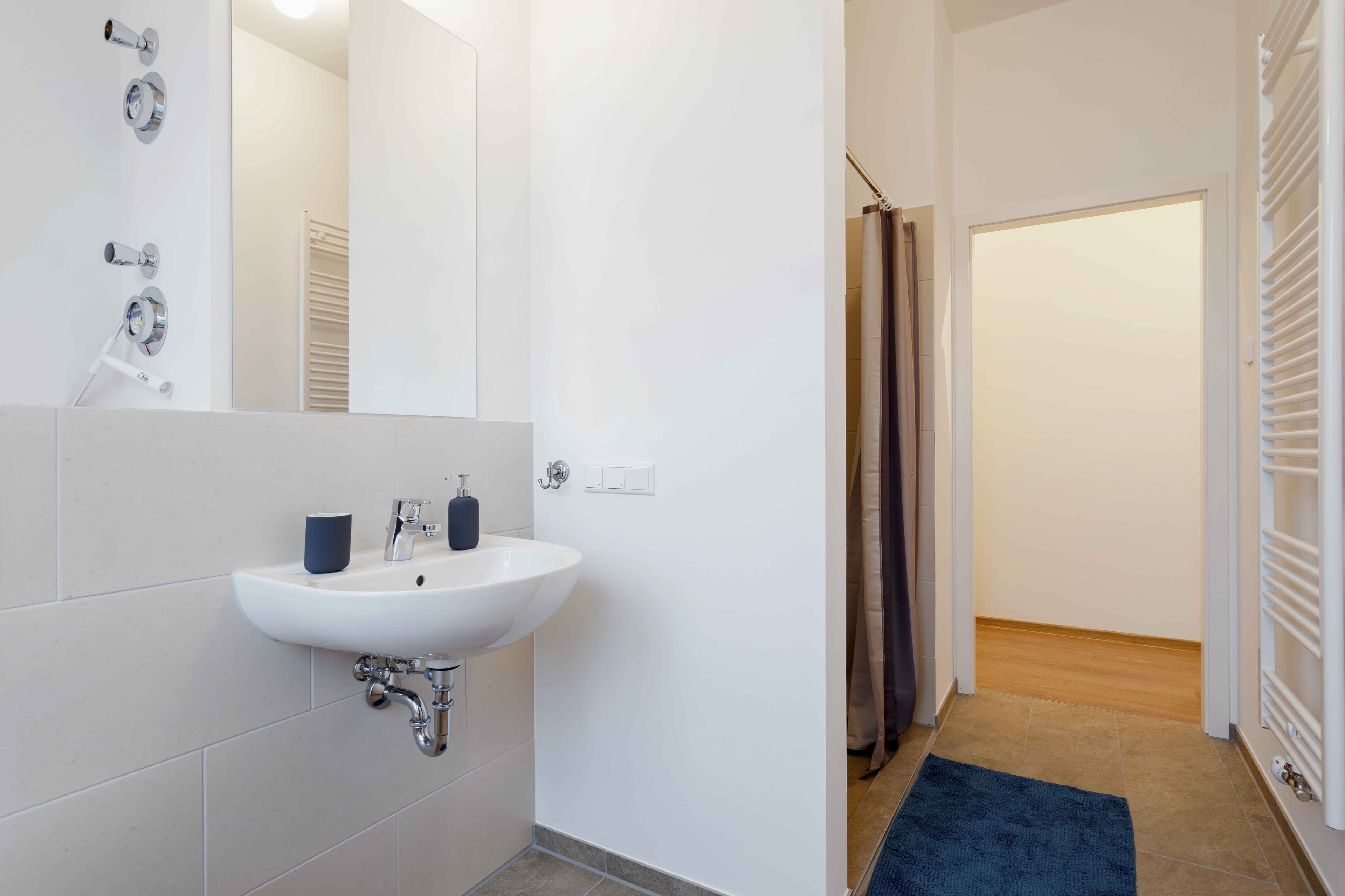 Picture of unit DE-01-008-007-05HF